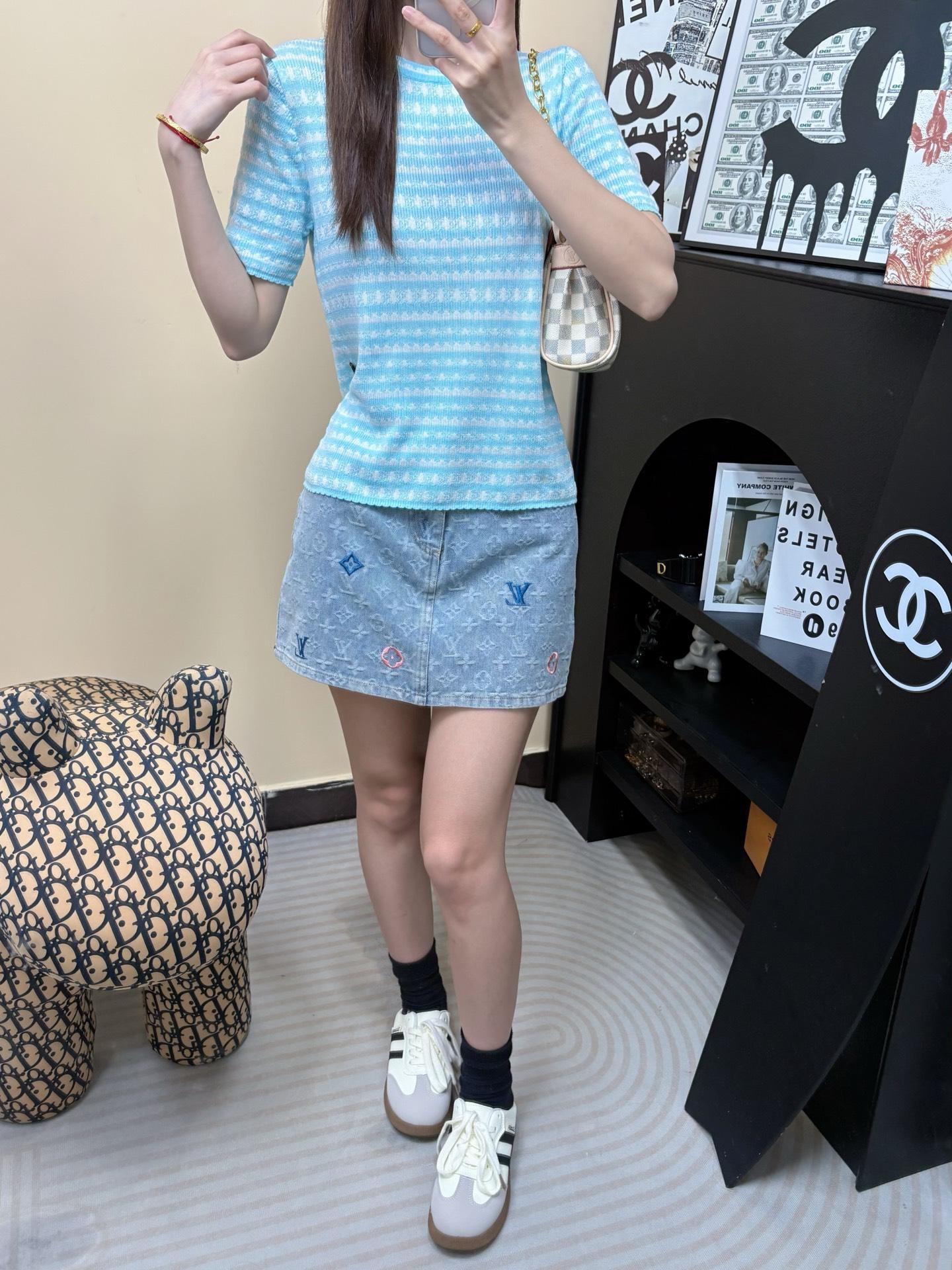 4bec3d3200a344651beea3fc391214fb.jpg