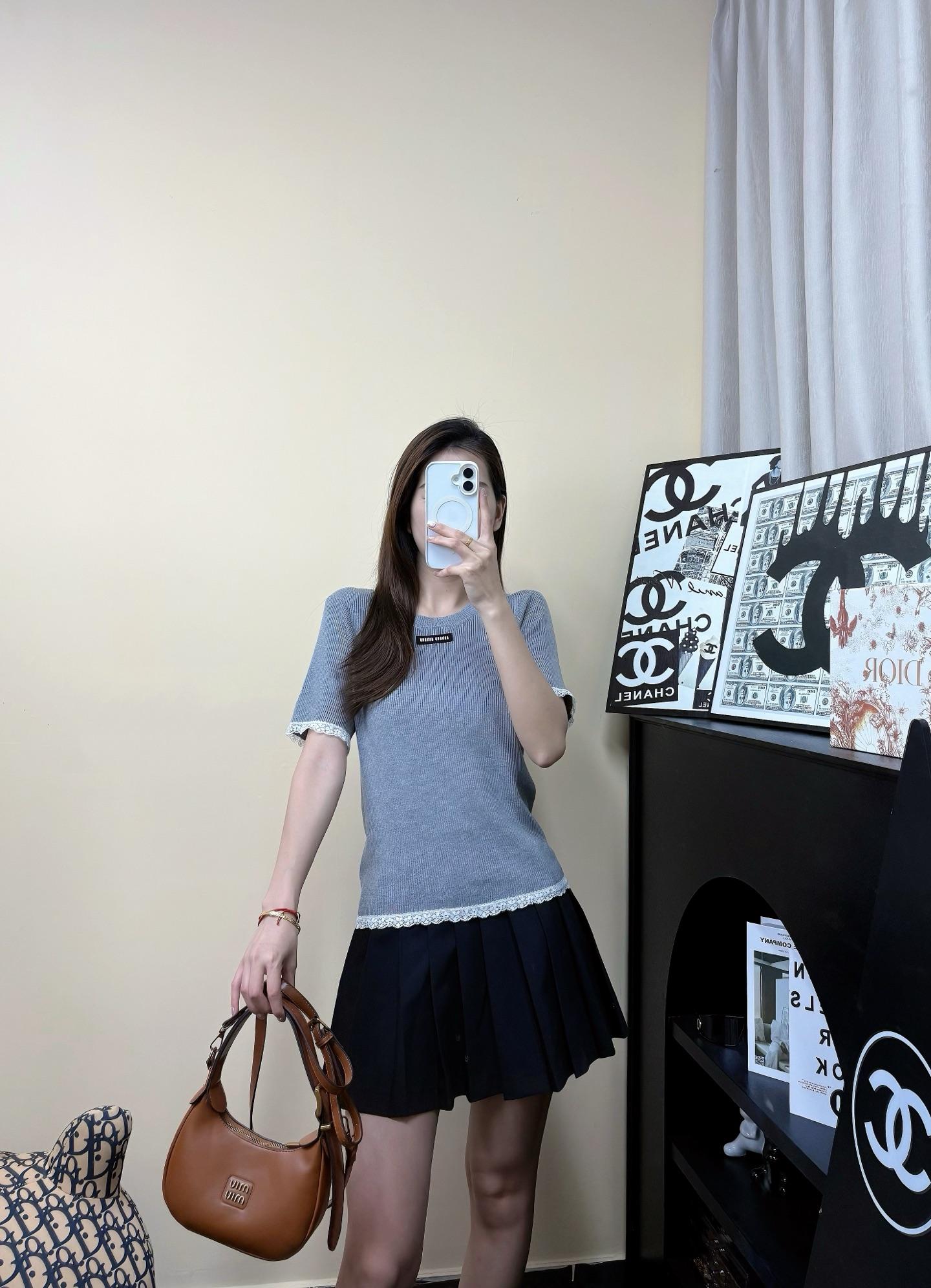 8d9fe69fea697de6fd6ebd953cdc4da2.jpg