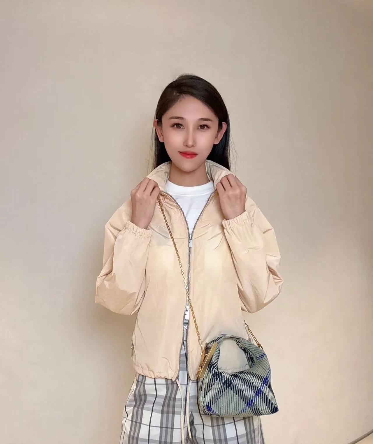 9dde4fc7a17cf0e9417ca88701ba05bc.jpg