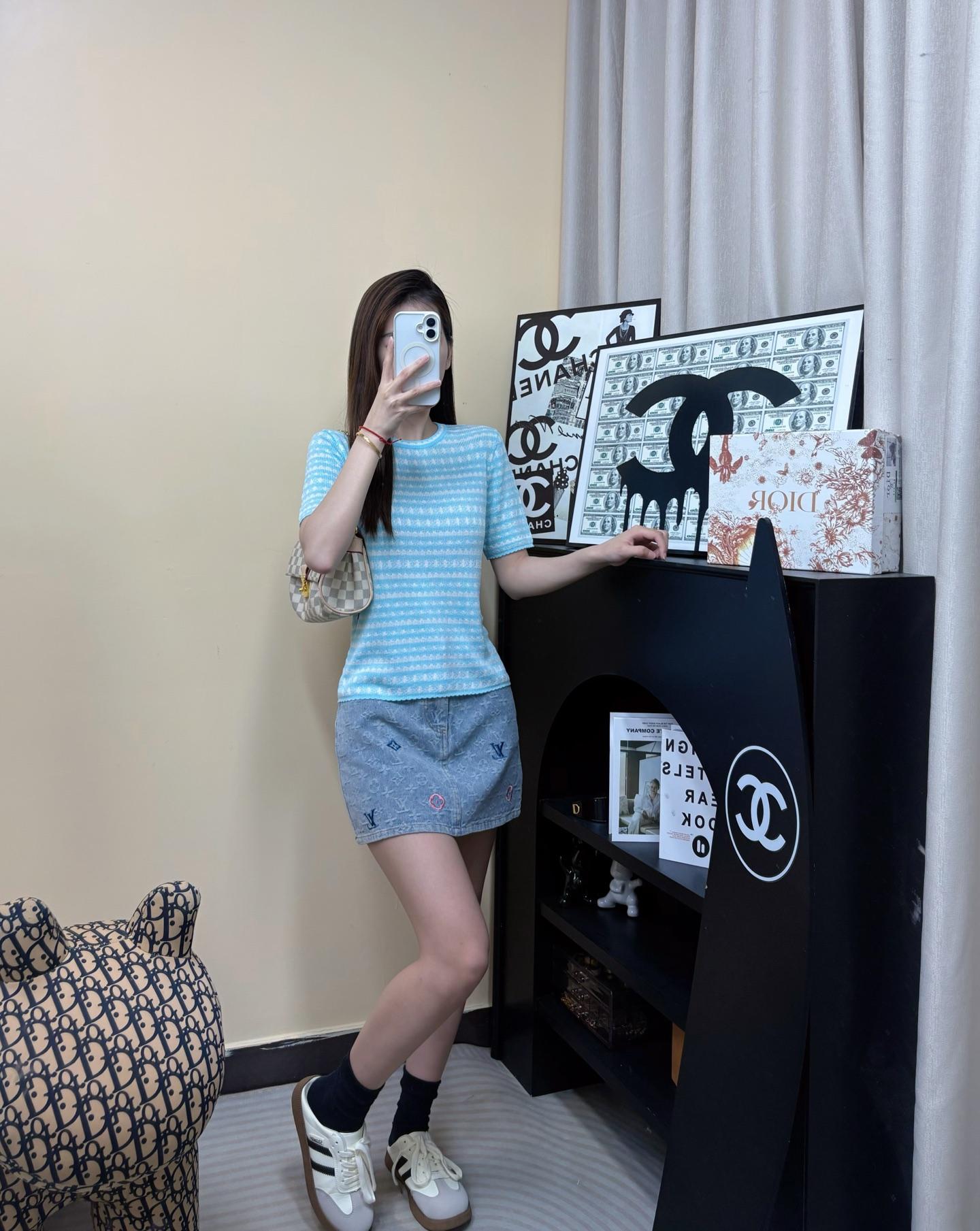 c9fea5e818def4bec67f1e8de74cedc4.jpg