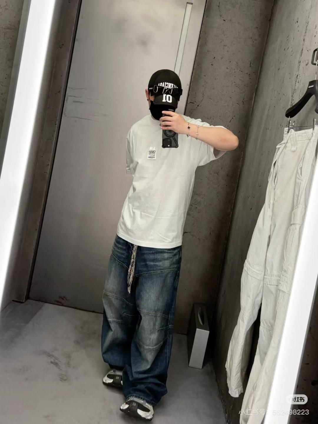 1695644fda22dc4aeea42116cad24117.jpg