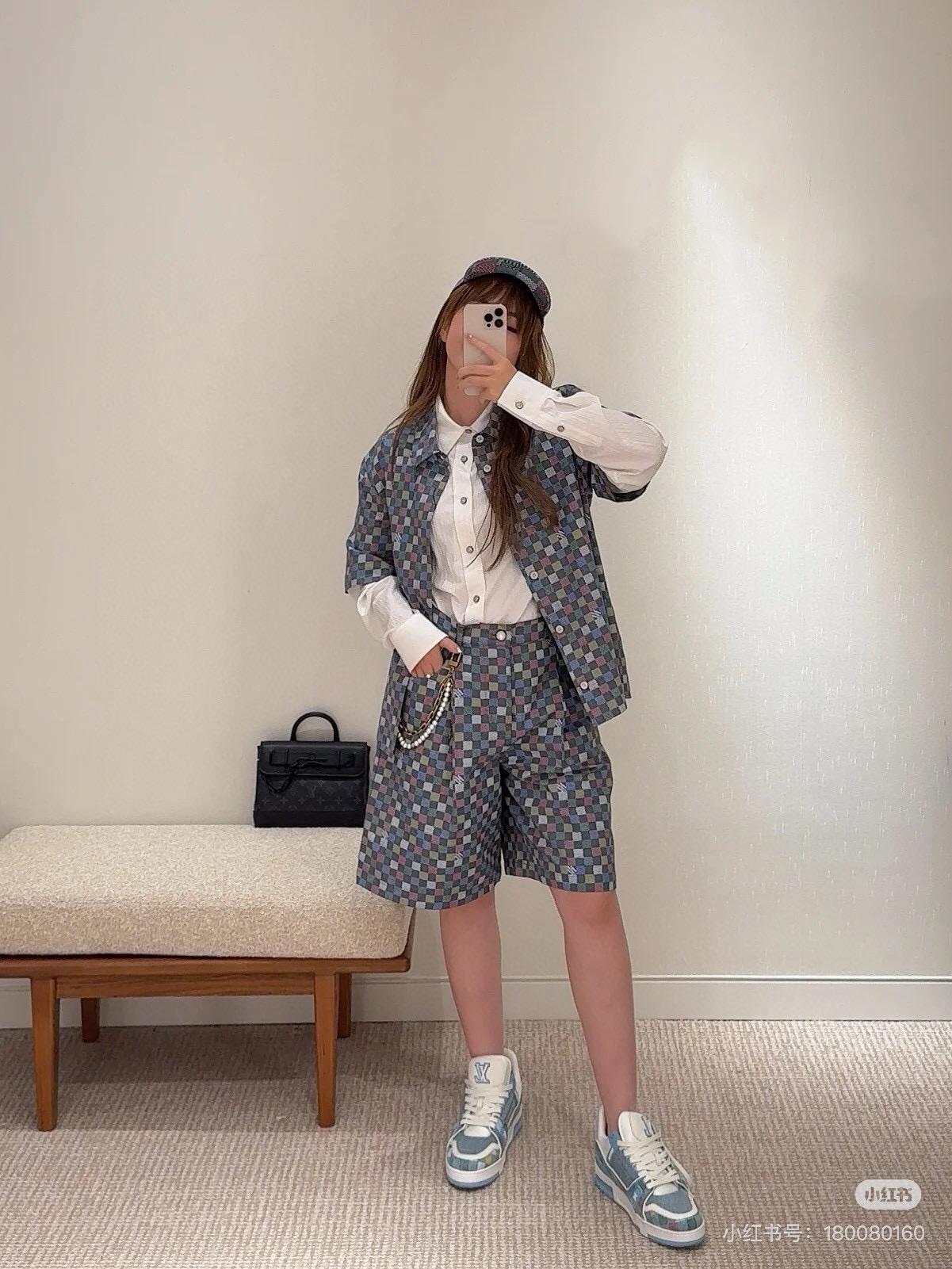 7dc738bf135e40617bc8c8704a1d6574.jpg