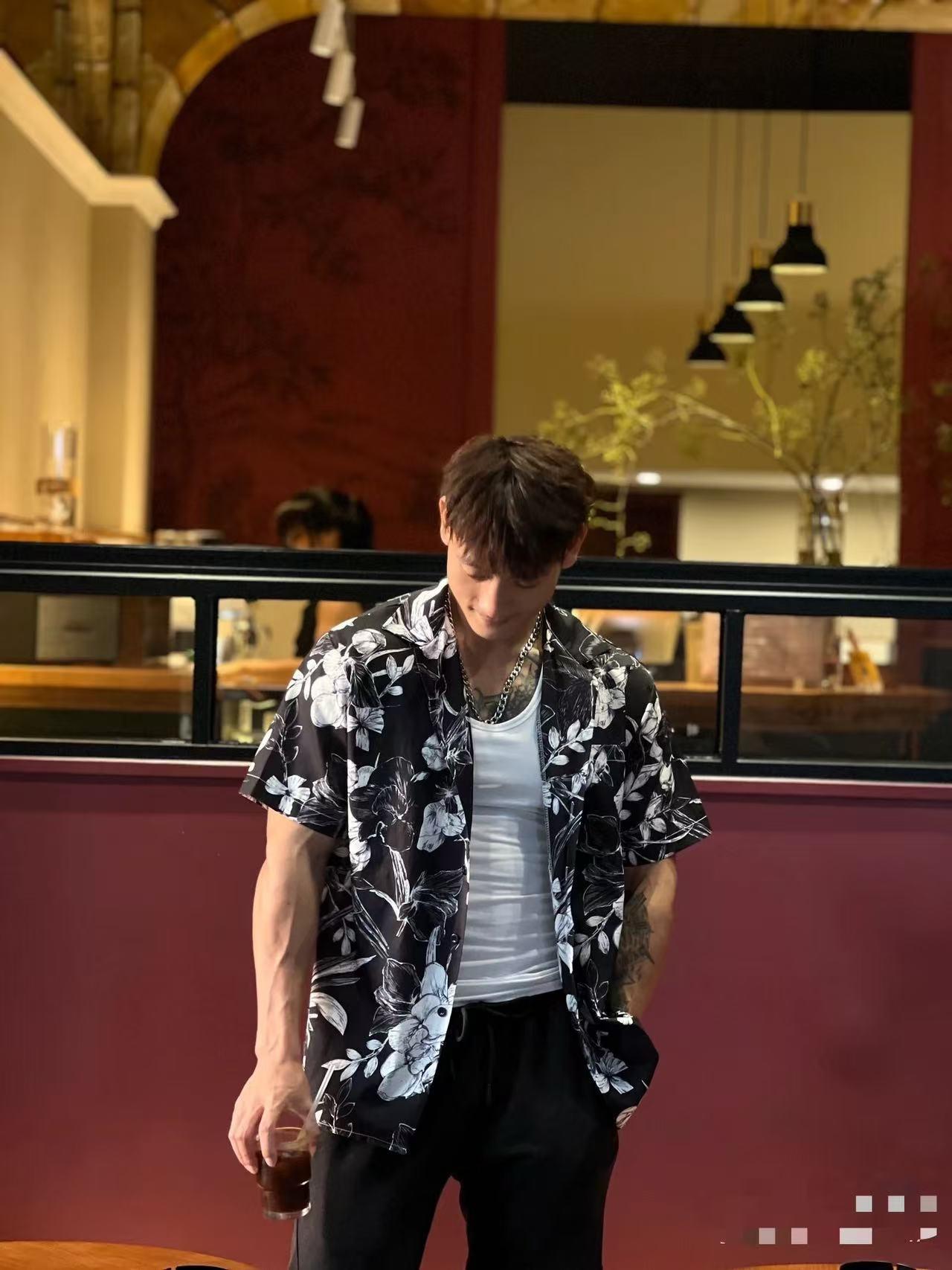 879c162ab1d224113f8c4011b07c19a3.jpg
