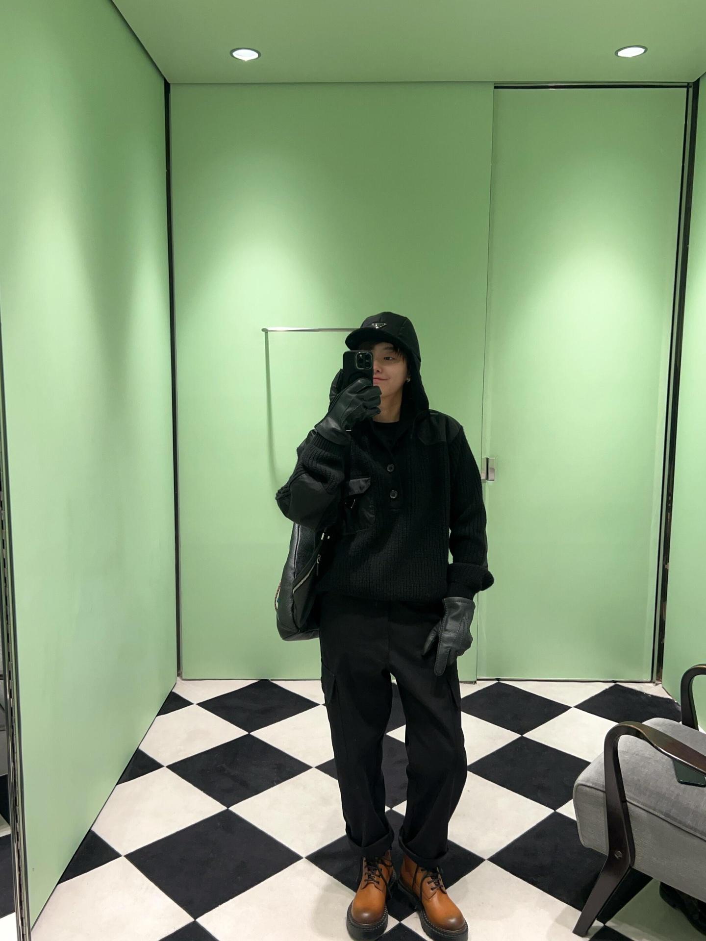aee6bbfbd93b1e79c1fcde2652069c5f.jpg