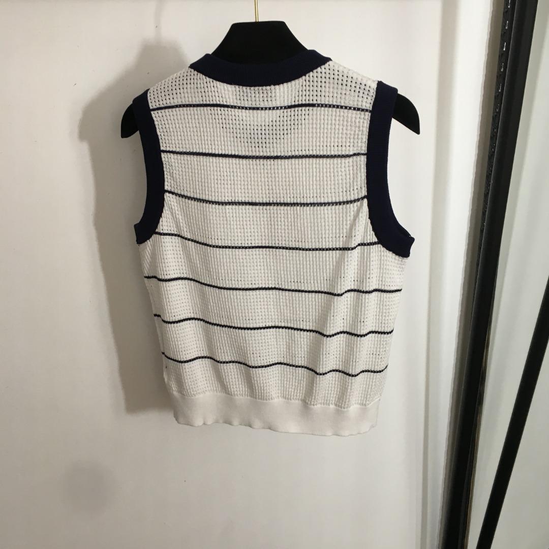 4c34e310e18a9ffa85ca4ff104a6f769.jpg
