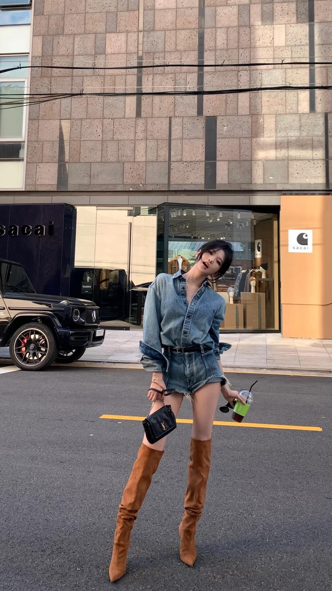 6fd53fe03d618cea6bbfe5a71a853be4.jpg
