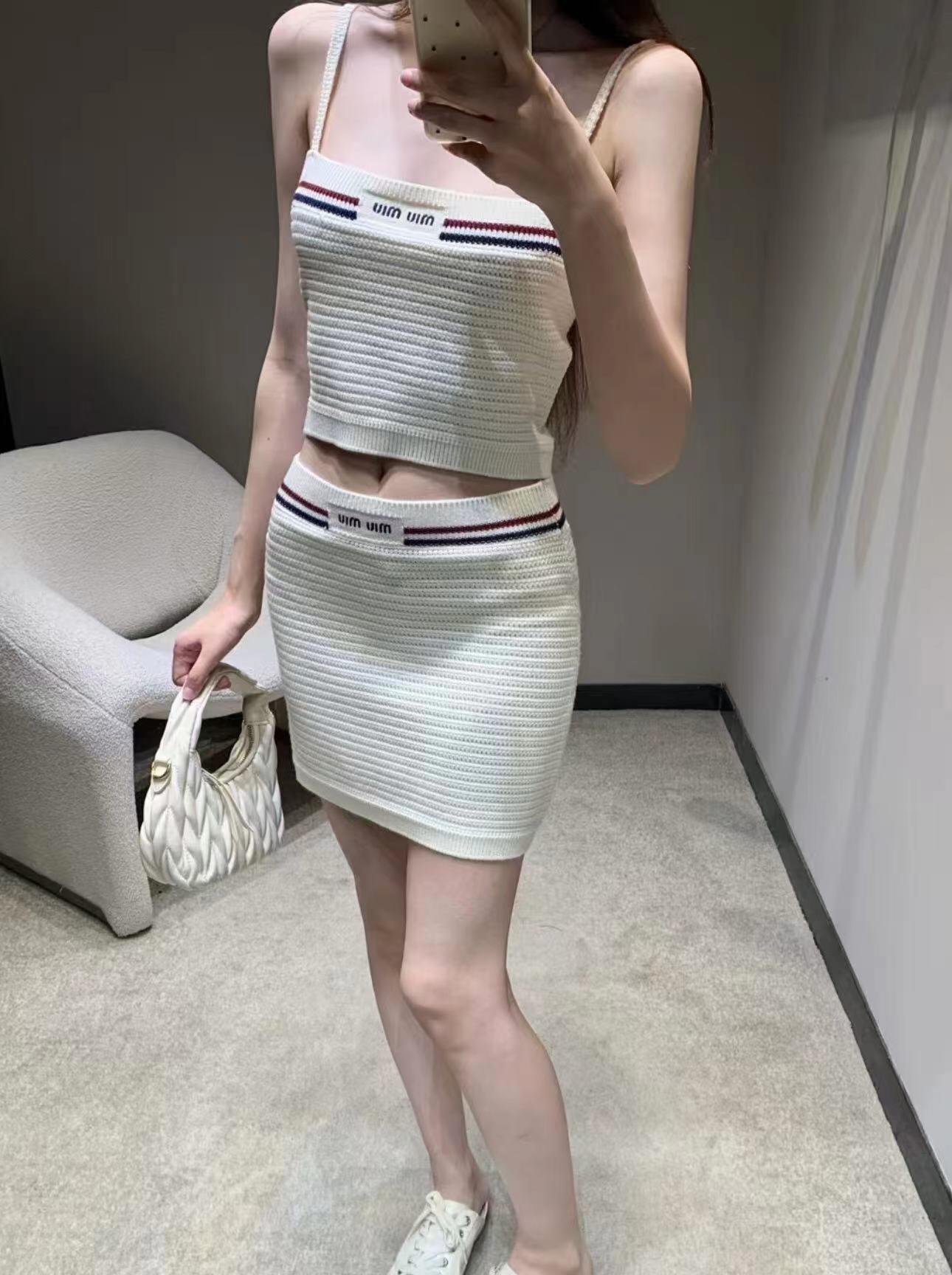 9cbb151a946ac1d5bd9fa5d2e9934aea.jpg
