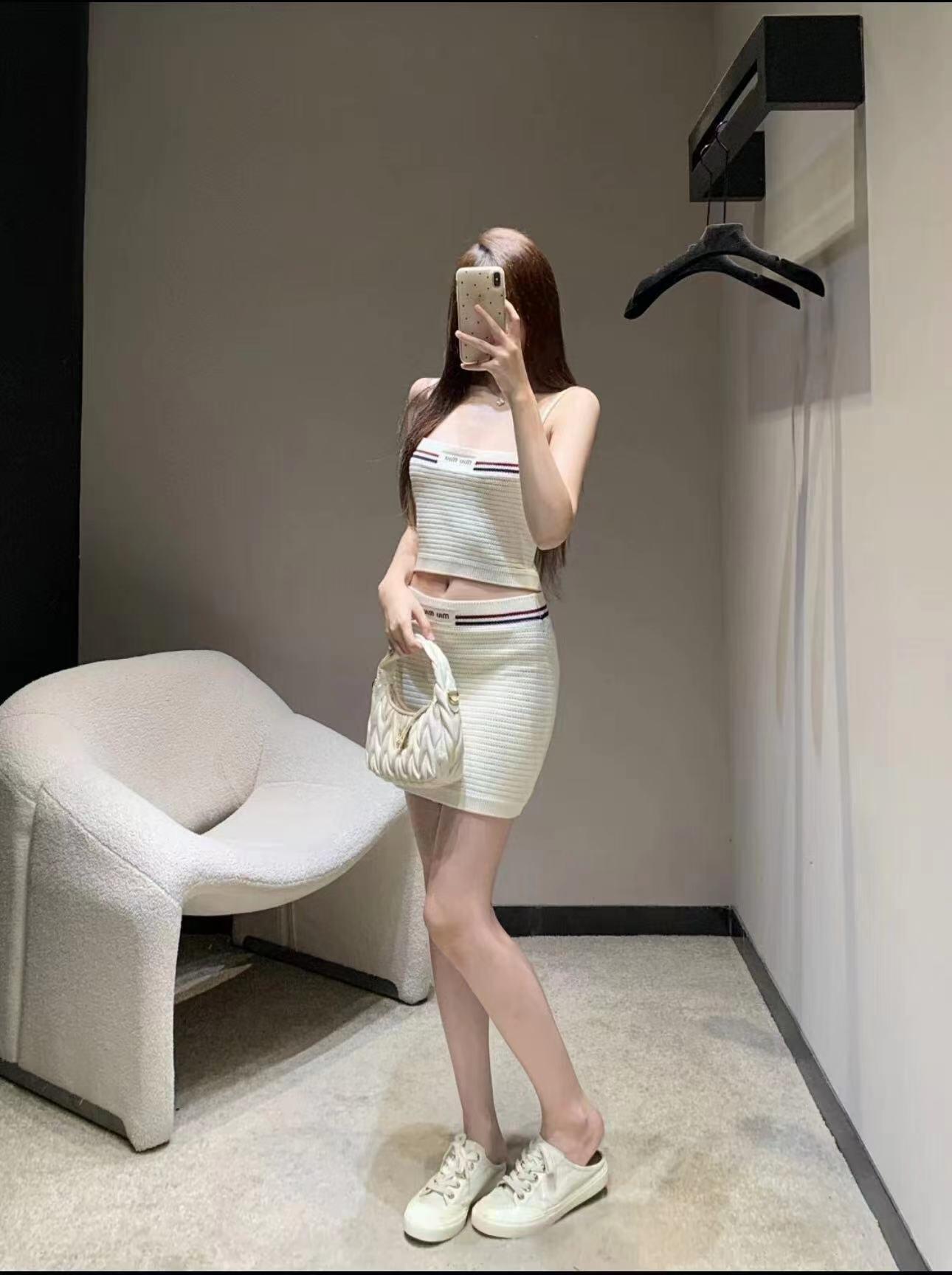 b849b8d65bf60e850015f73f6616c473.jpg