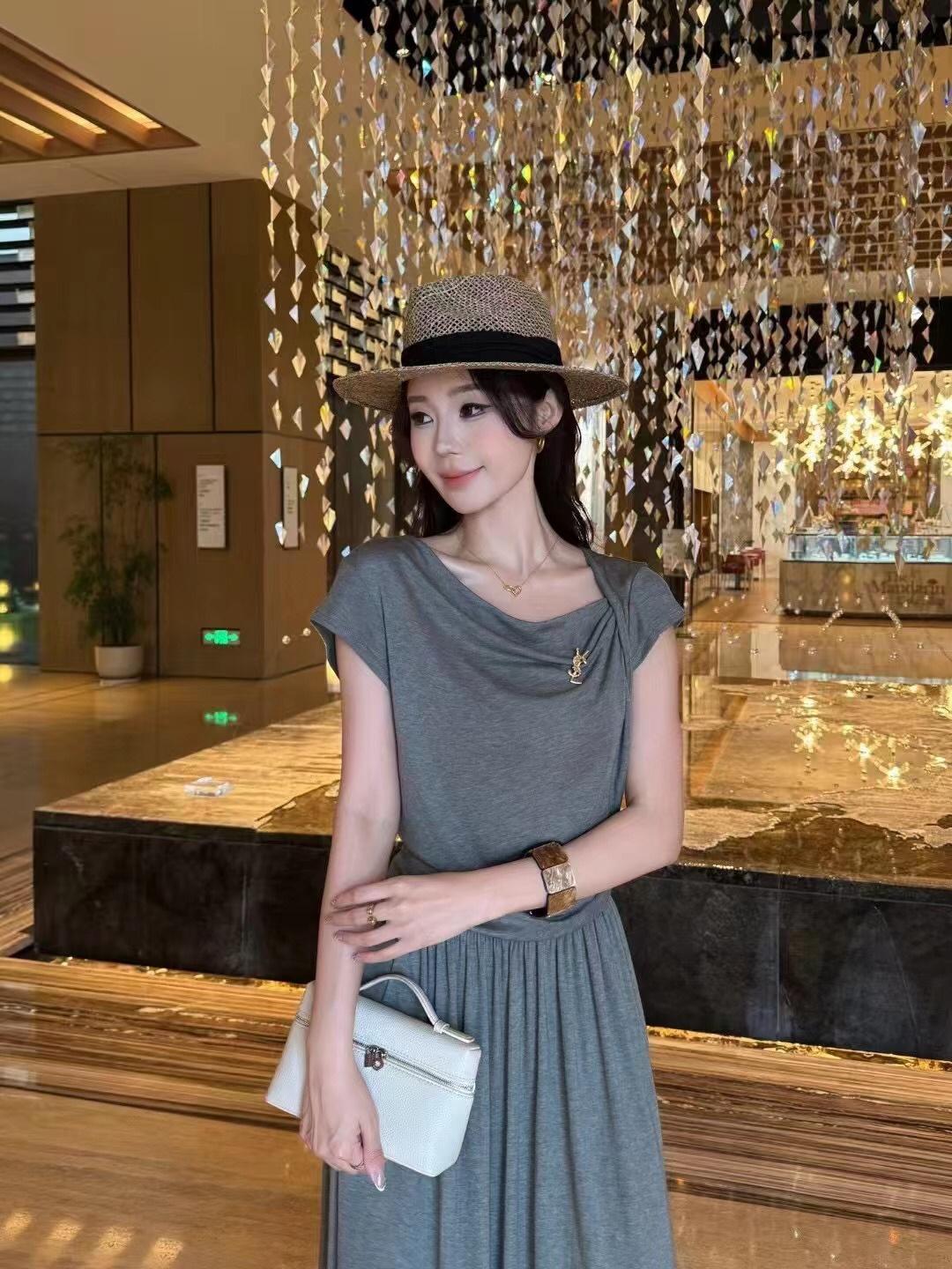 d17306c3863bff1c61081e66aa49dc75.jpg