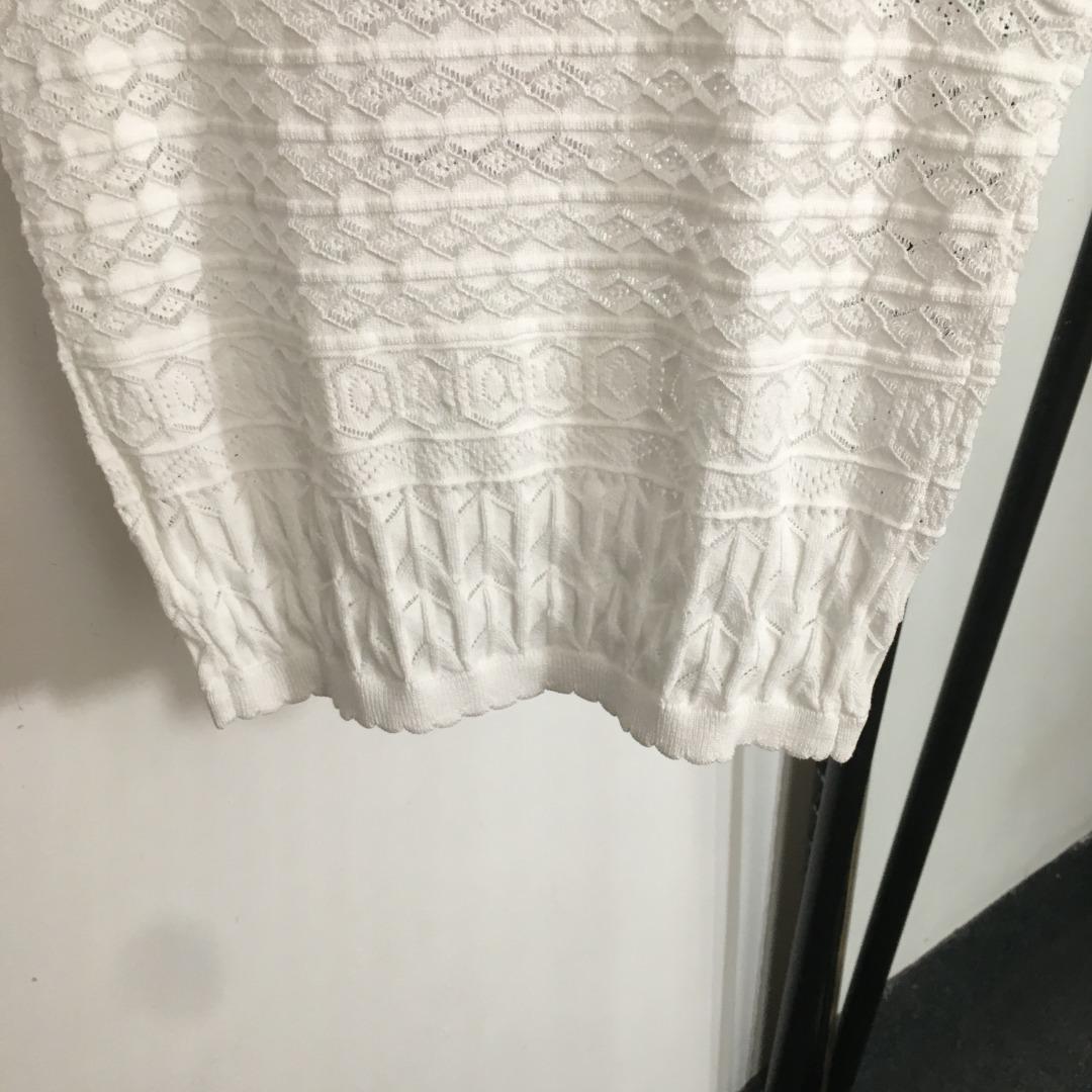 d5f083e6296c69edf1d0d00735e176db.jpg