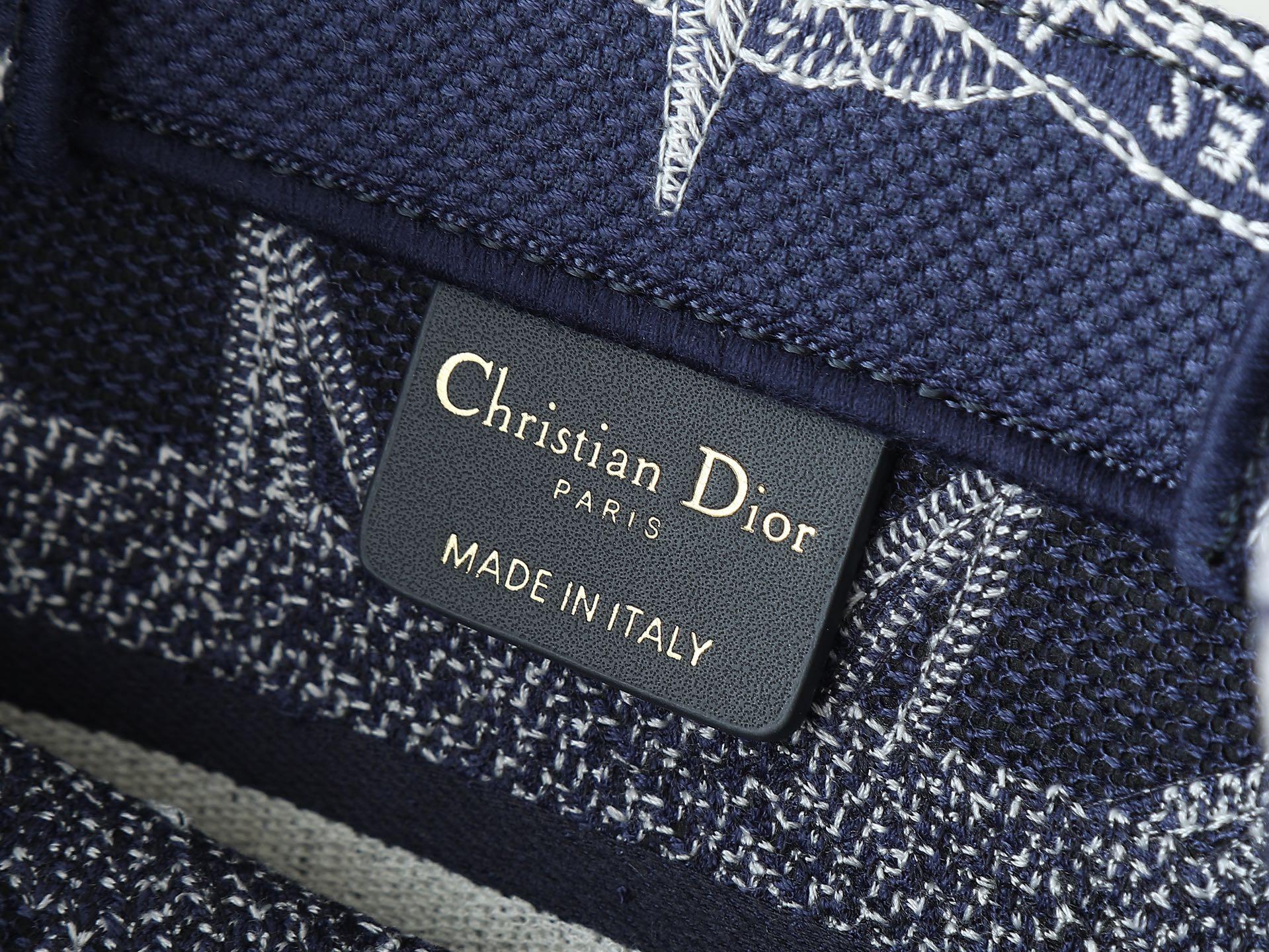 05bc656d813d5403b5f8c295e295fc41.jpg