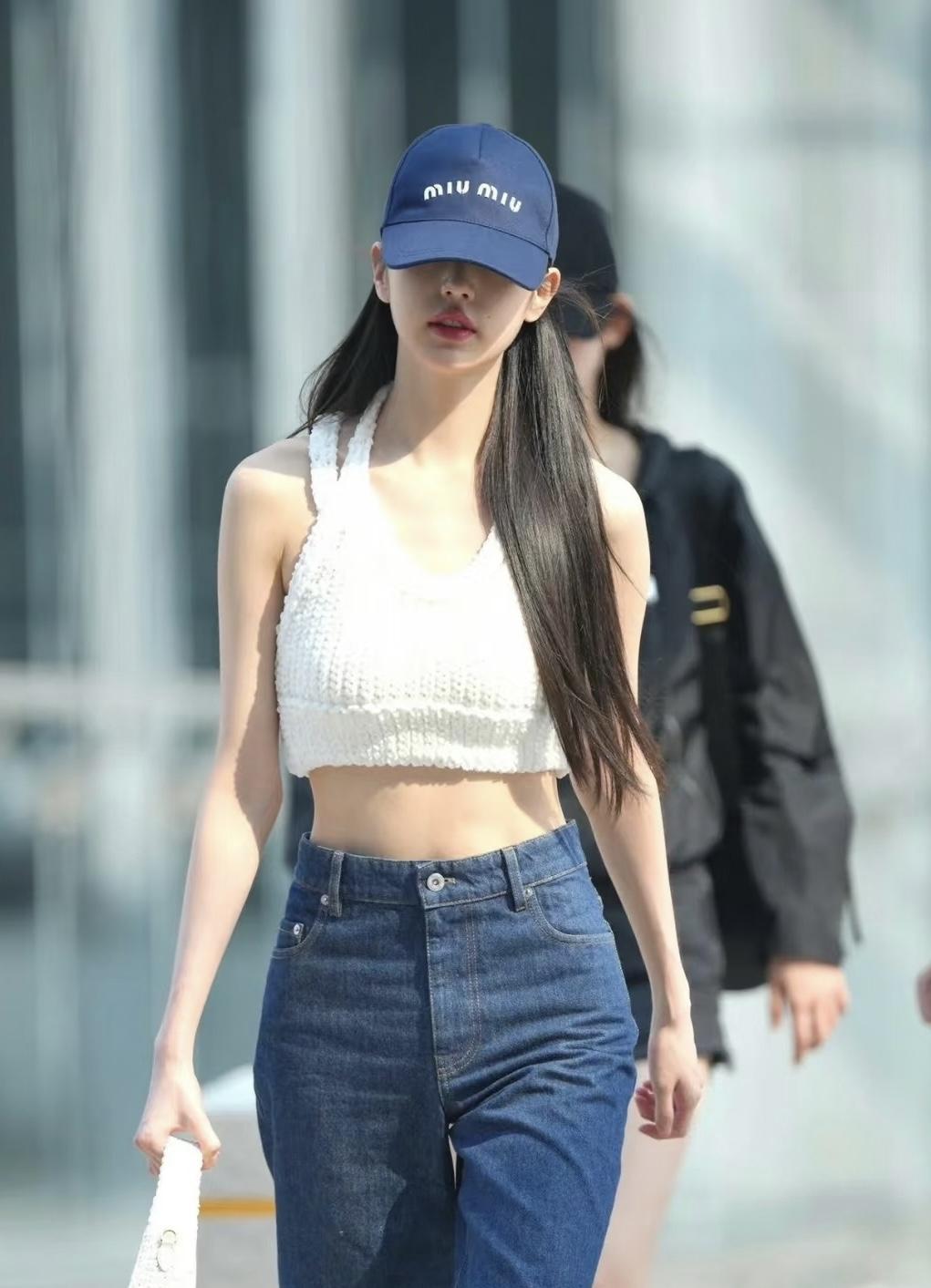 1c1e335f2a7504a7a0c948a00c53c5ce.jpg