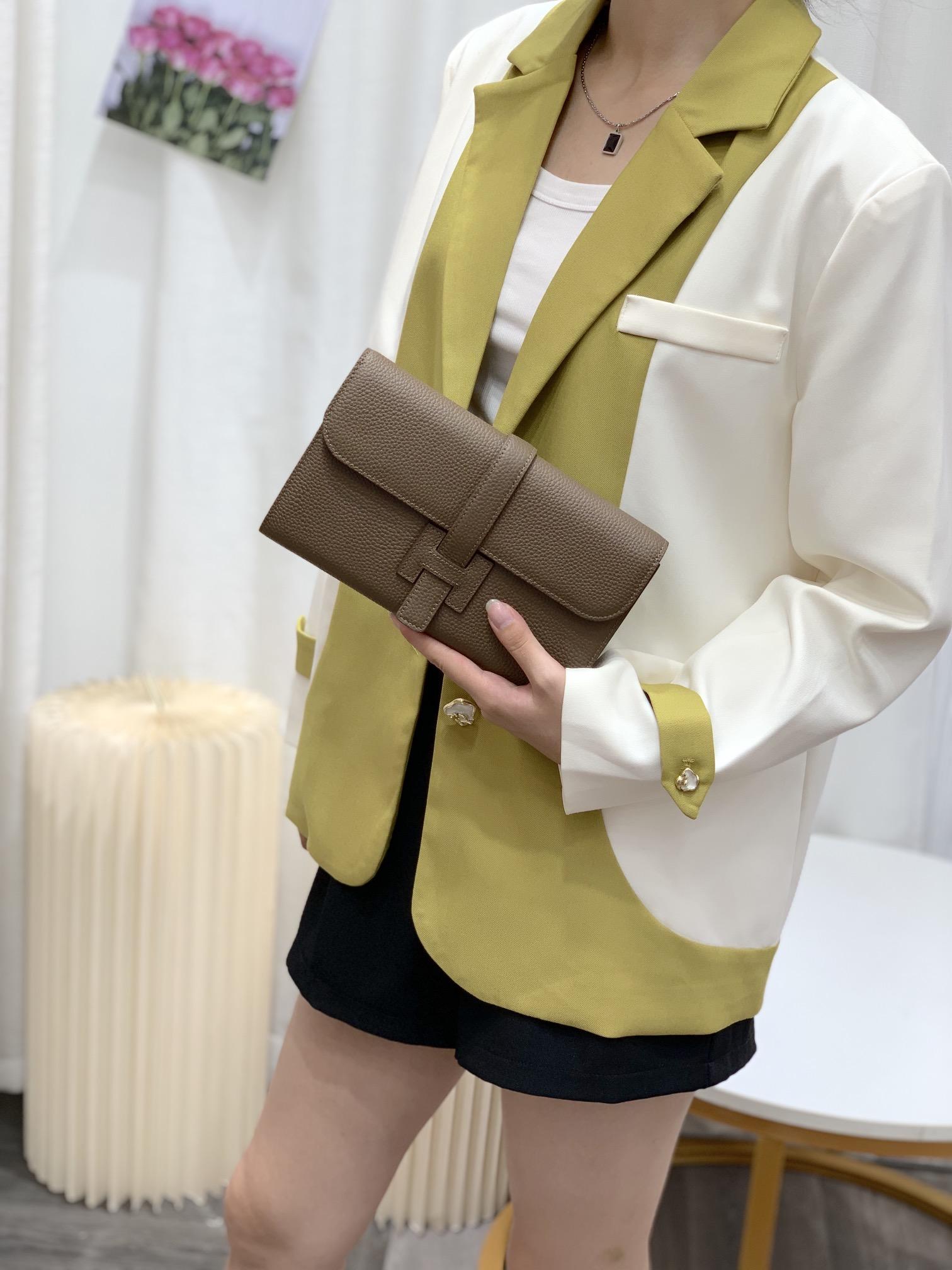 5e3900d4ced2c8bf965baff7fc6246f6.jpg
