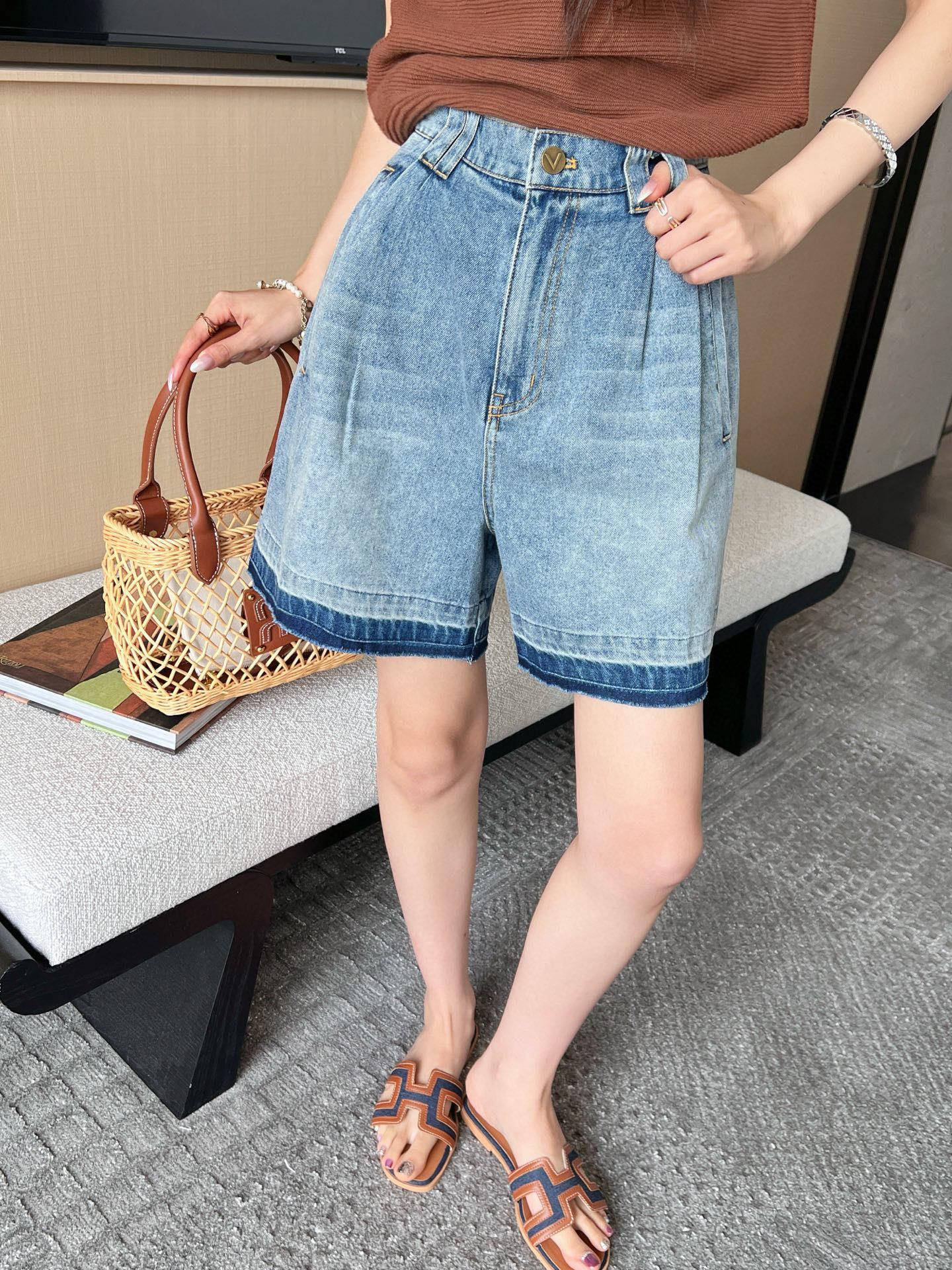5ffc16bfa97ff70ab7e68eb8c12add72.jpg