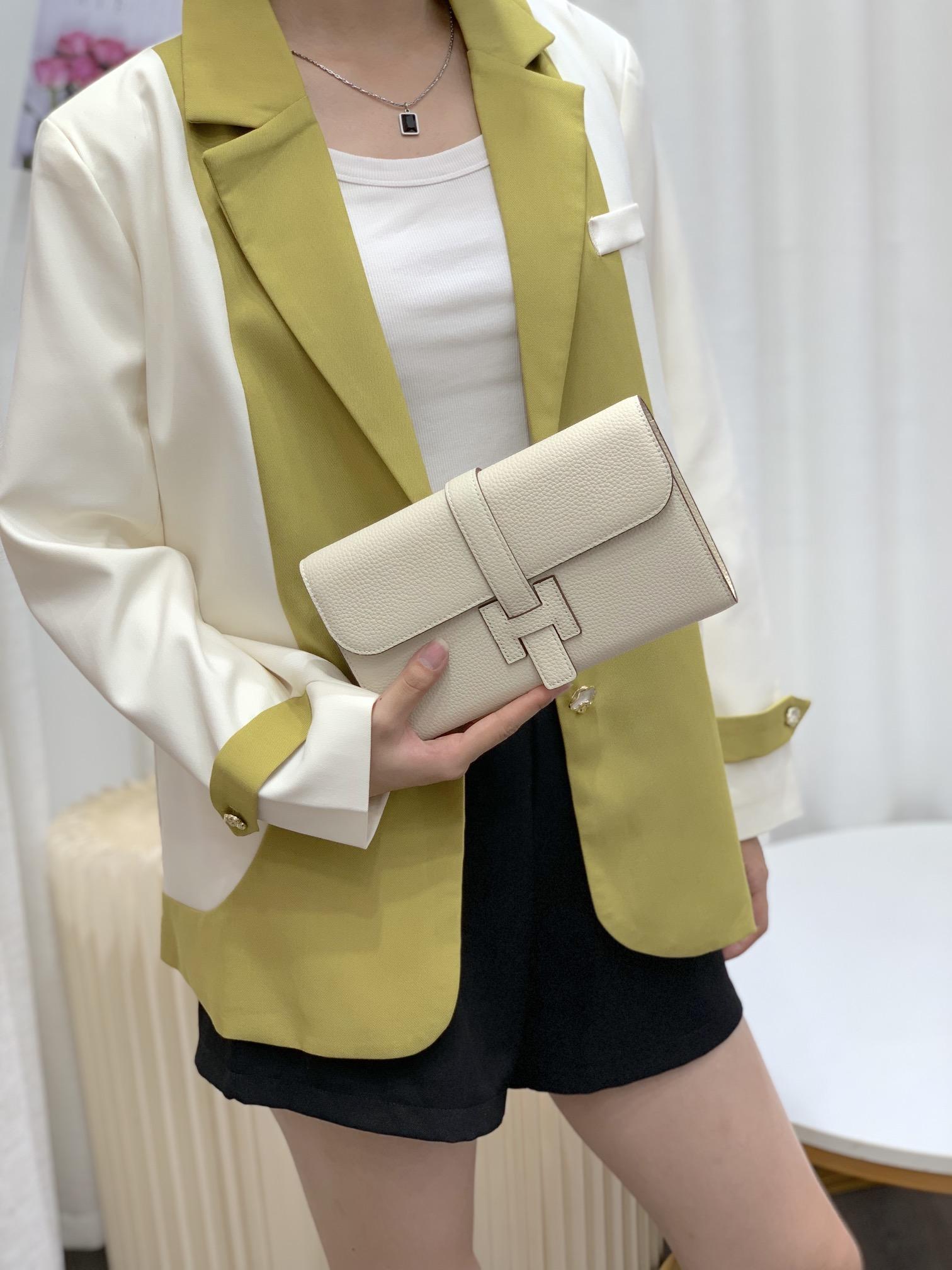 92c0694e1cb300ac70fa49fcaa3f6a24.jpg
