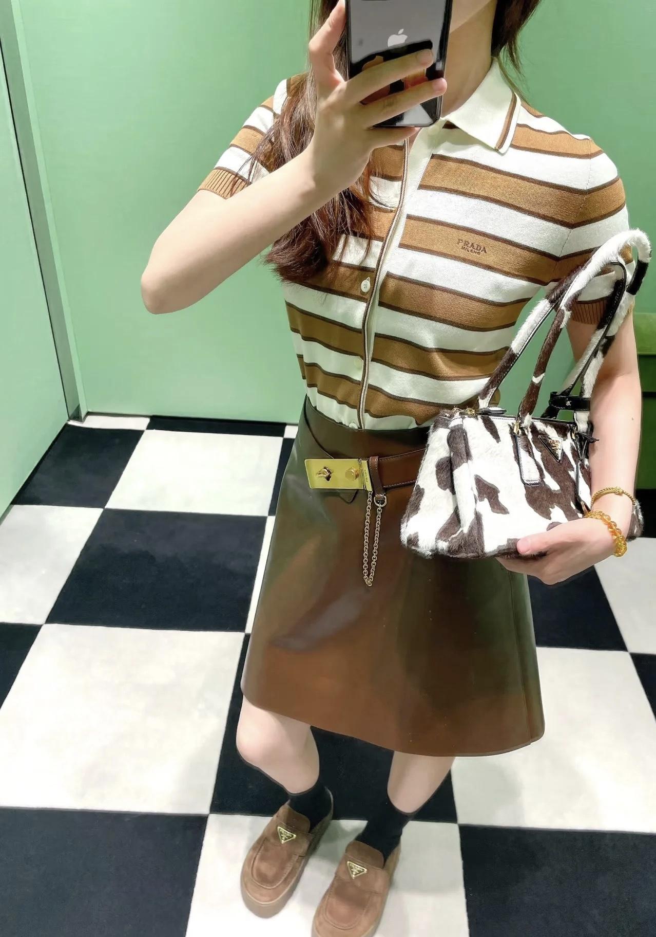 9773d1d4575cc4957cd706d9ef666b06.jpg