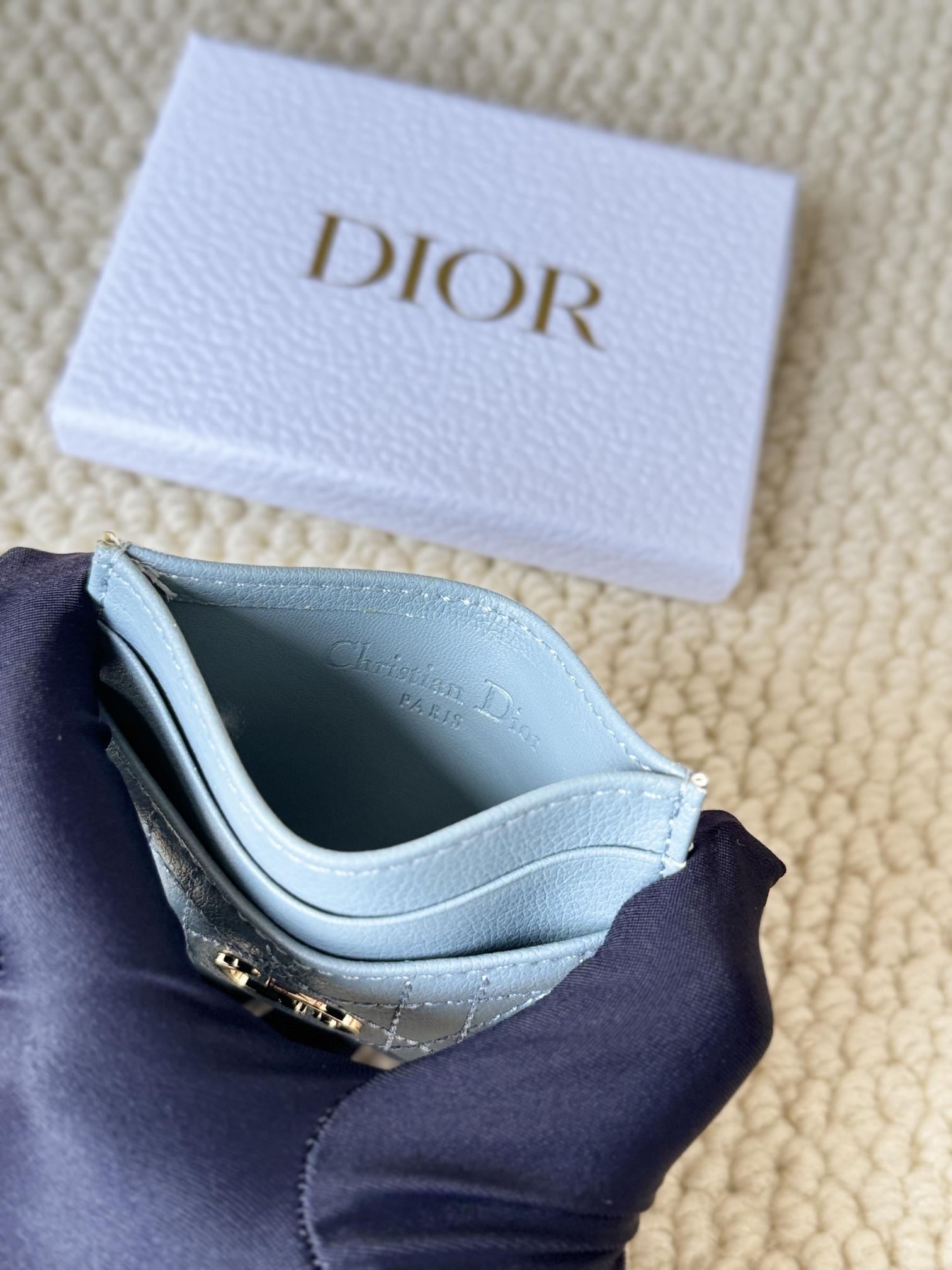 d10b16bfd37b05a0c3589134f7635bf5.jpg