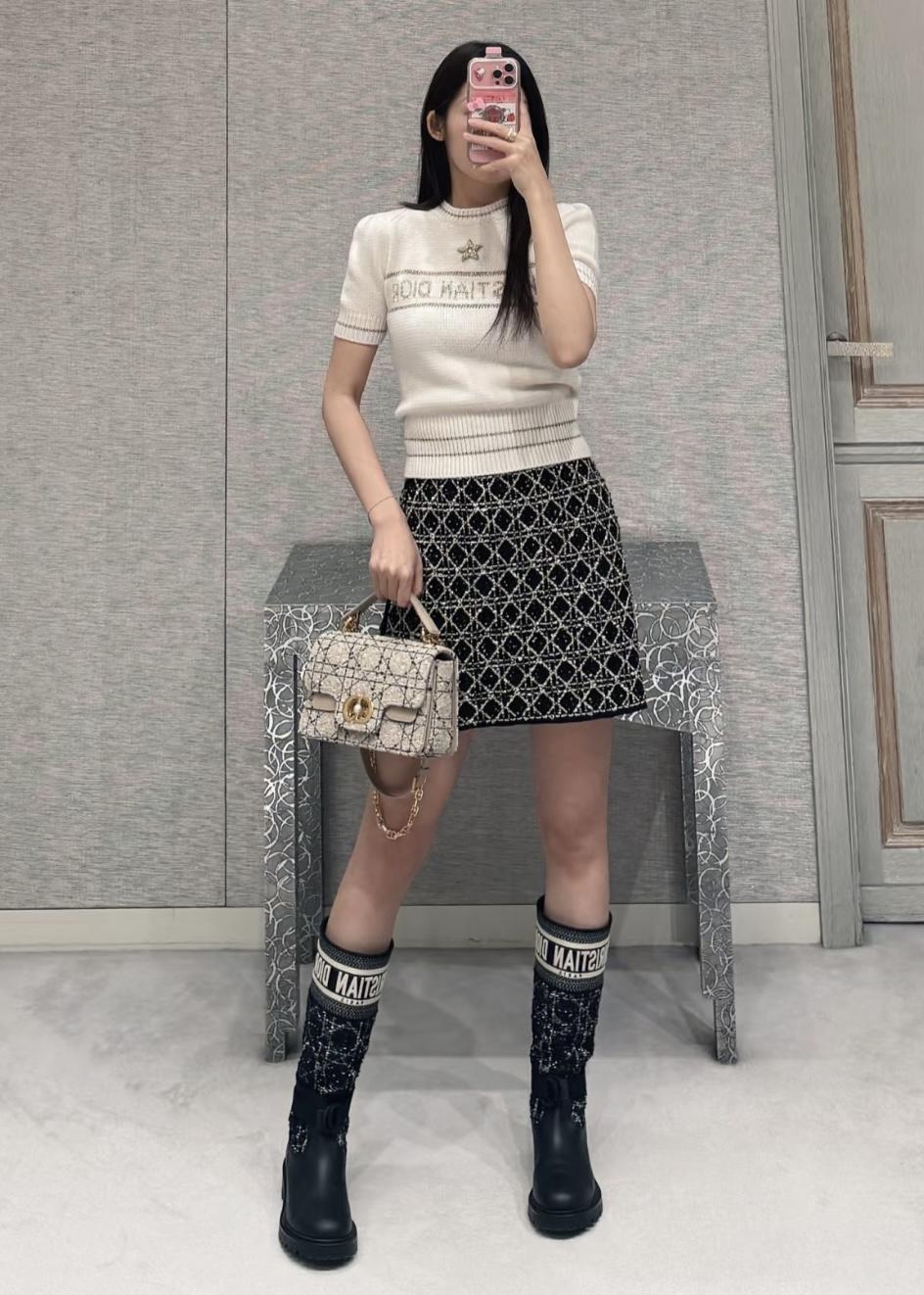 8fd8e977b38705250c2ea32fe3cad290.jpg