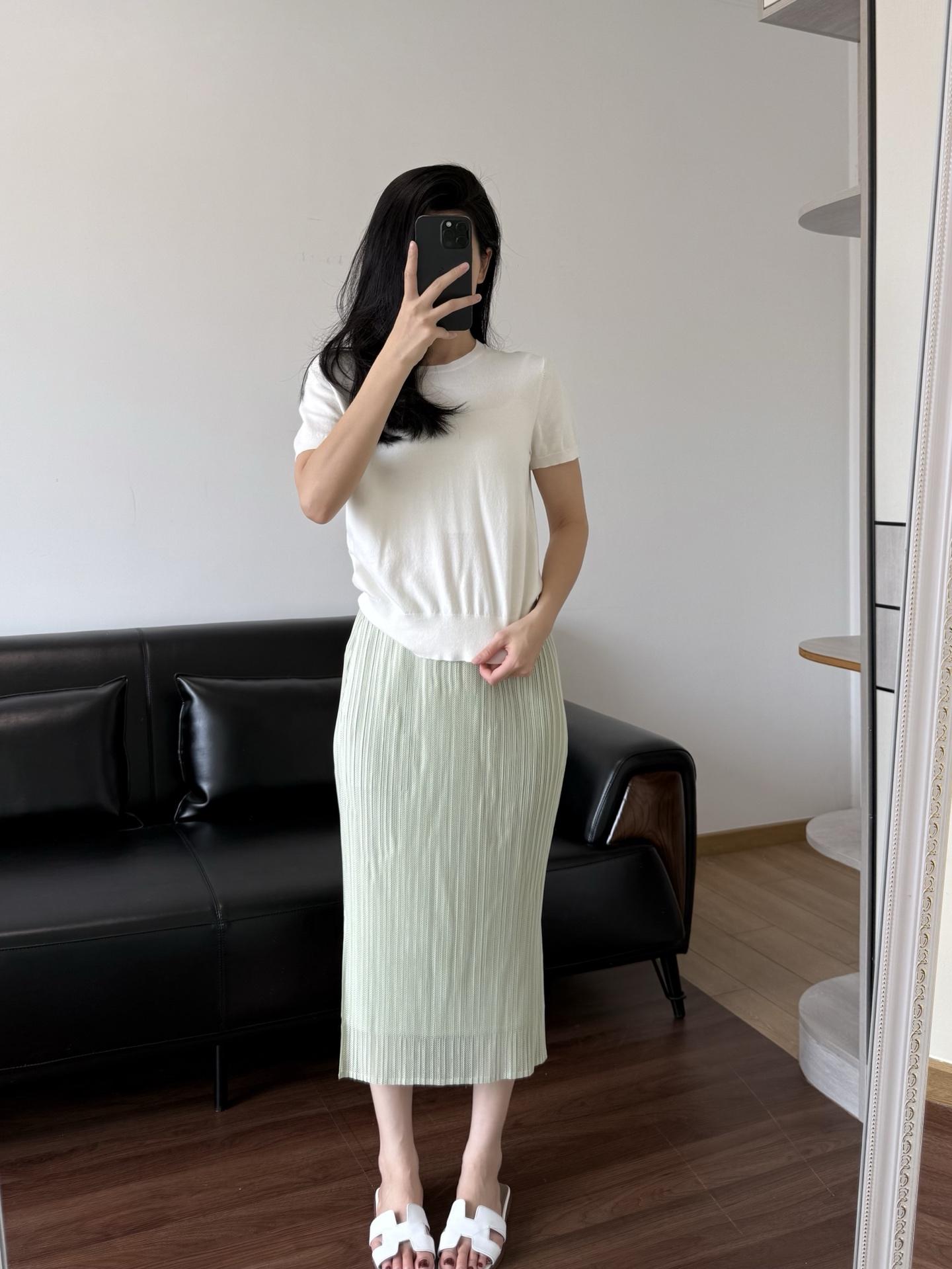 a5d98bdabd07f40f8c60a0f8e469d70e.jpg