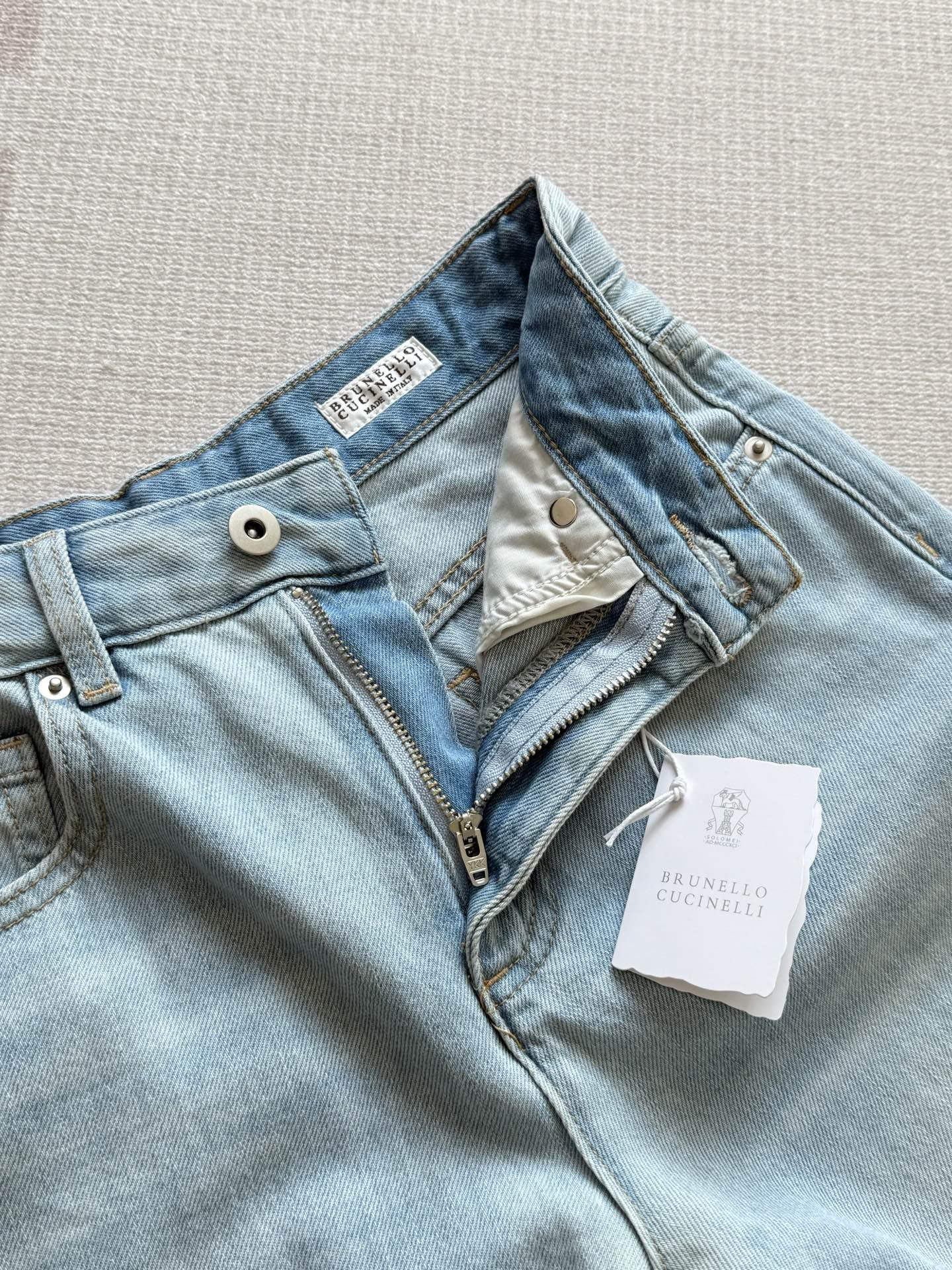 a8e0276d638934a733713bfd66764e74.jpg