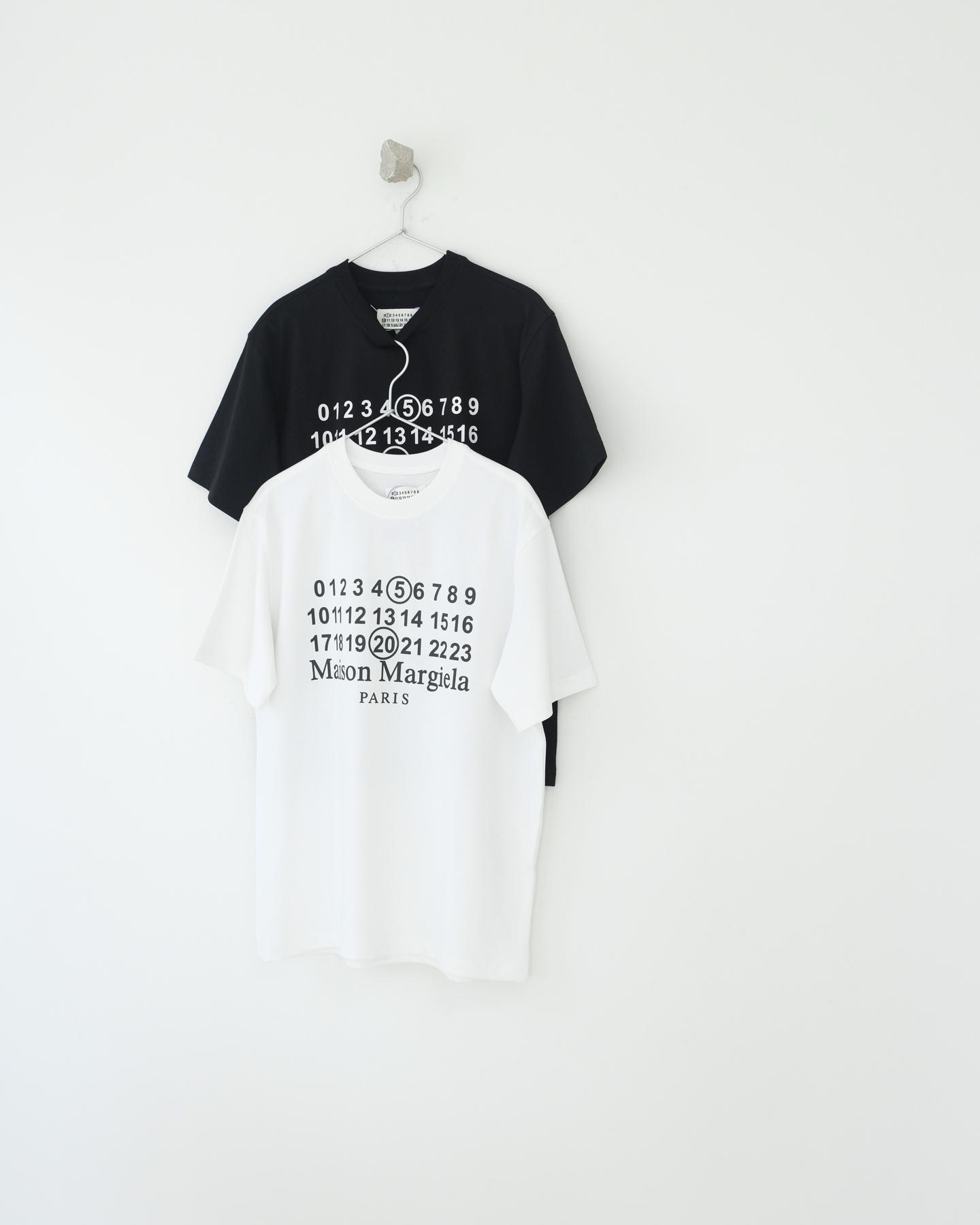 c19a3f57b859b183658298cadeb3b1c8.jpg