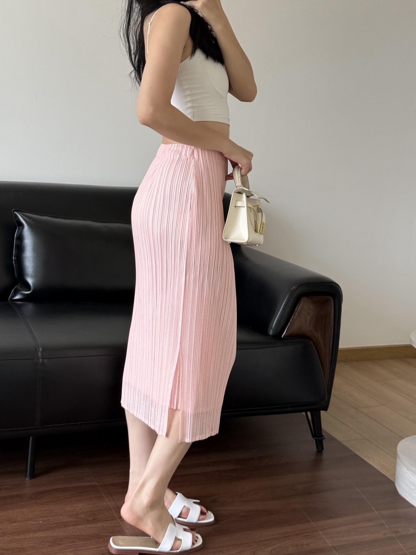 d289f332792f2a7bb9774cf05d645220.jpg