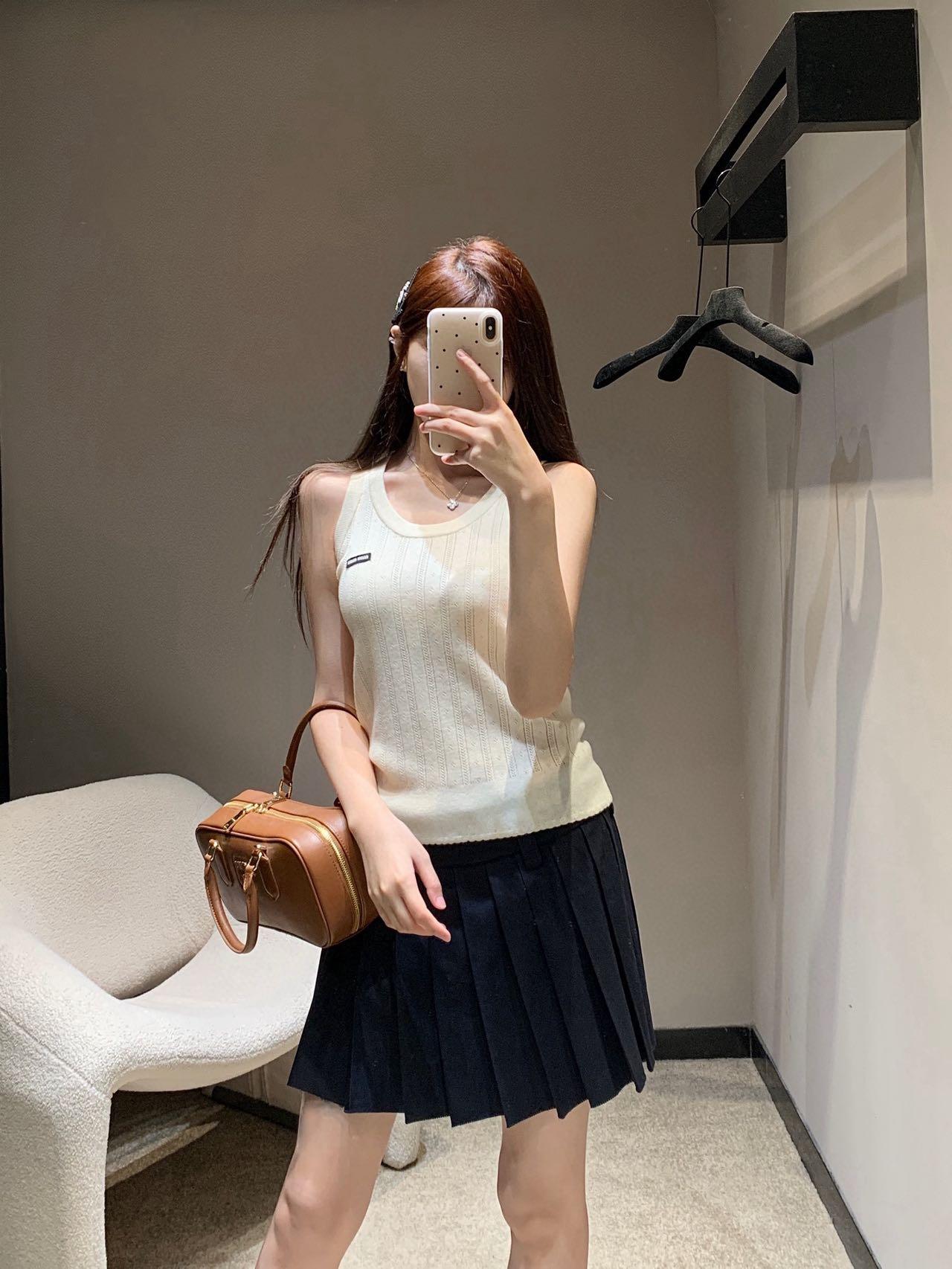 055be229ba2a26fec86d9c2991370732.jpg