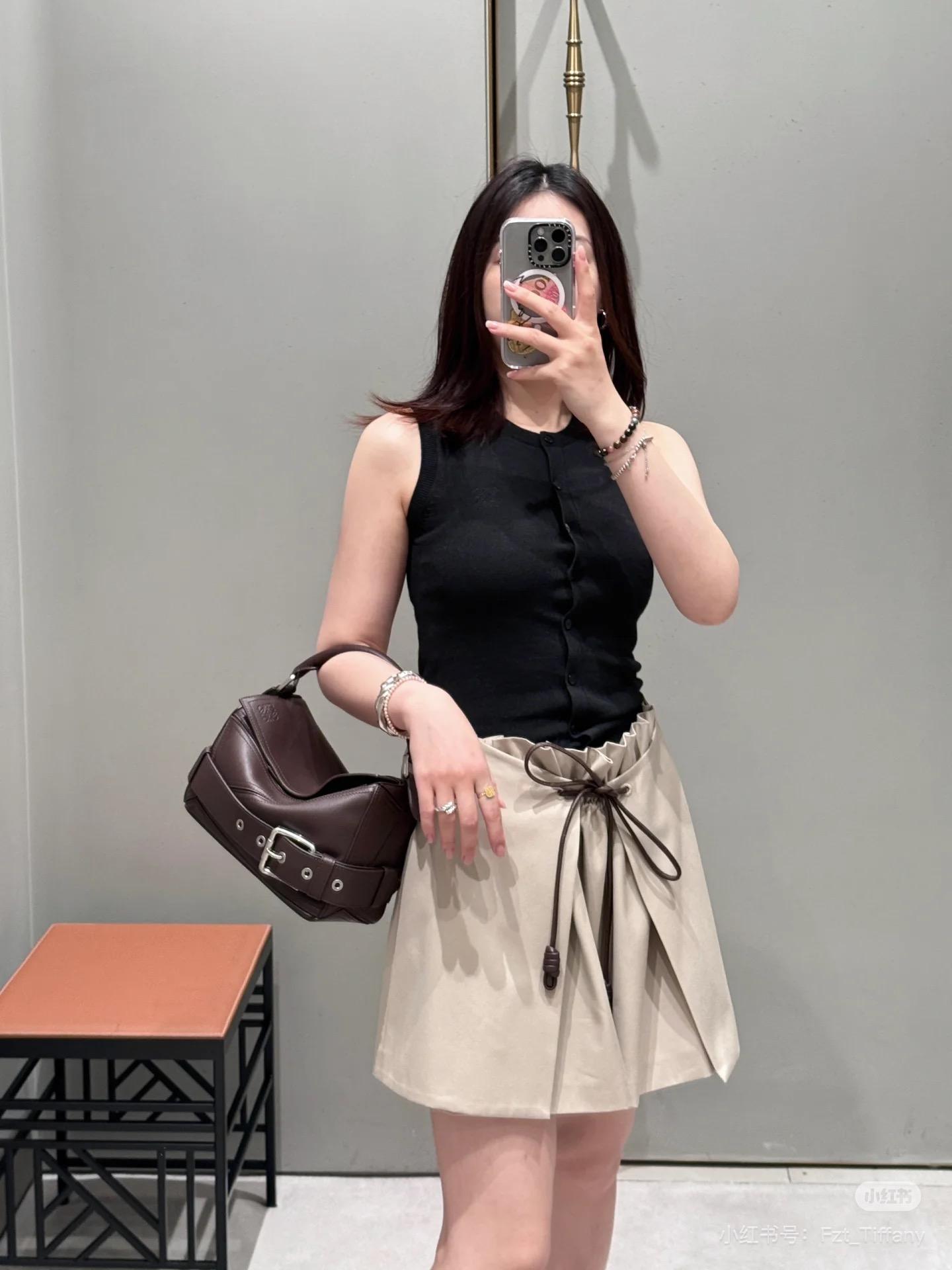 201879c03760f6d4179474cc225be42c.jpg