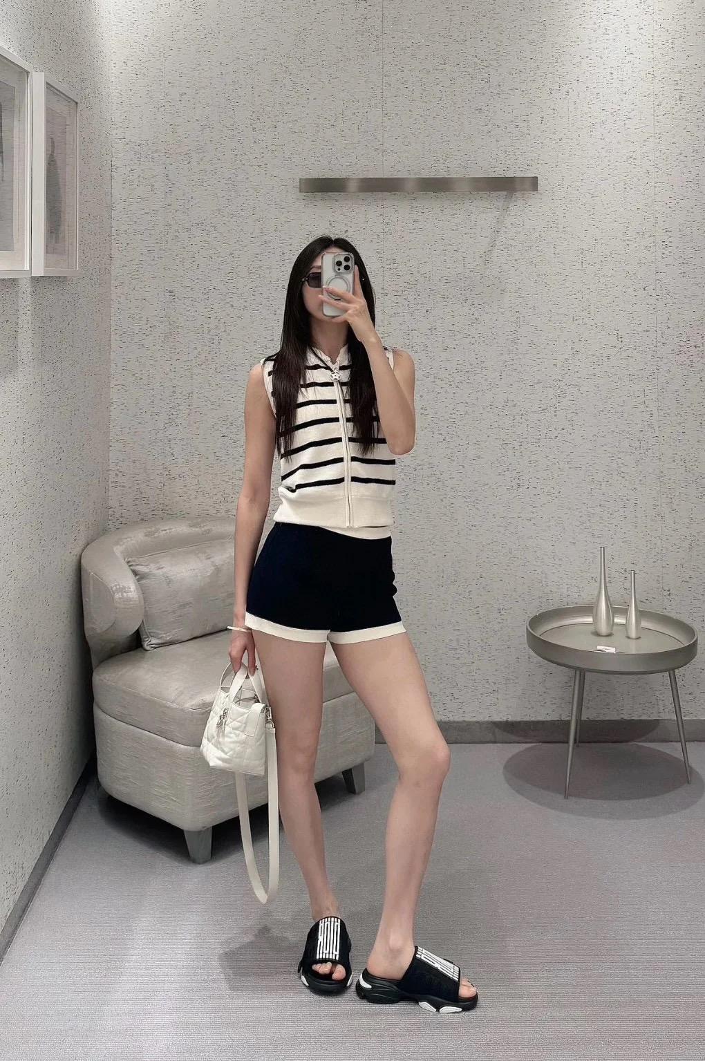 26d579aef6feeba7be2c3a04516551b2.jpg