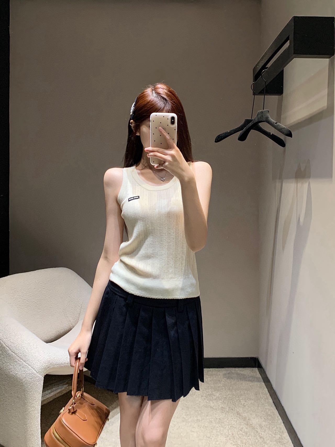 54c22a36d02bd90706fcd1deb04b307d.jpg