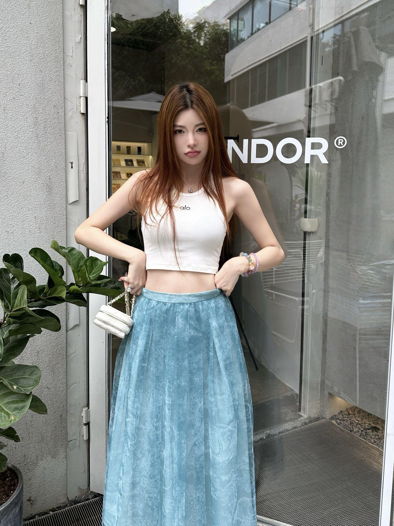 5ffbd74bdcef551e2480a6ea9c178c9e.jpg