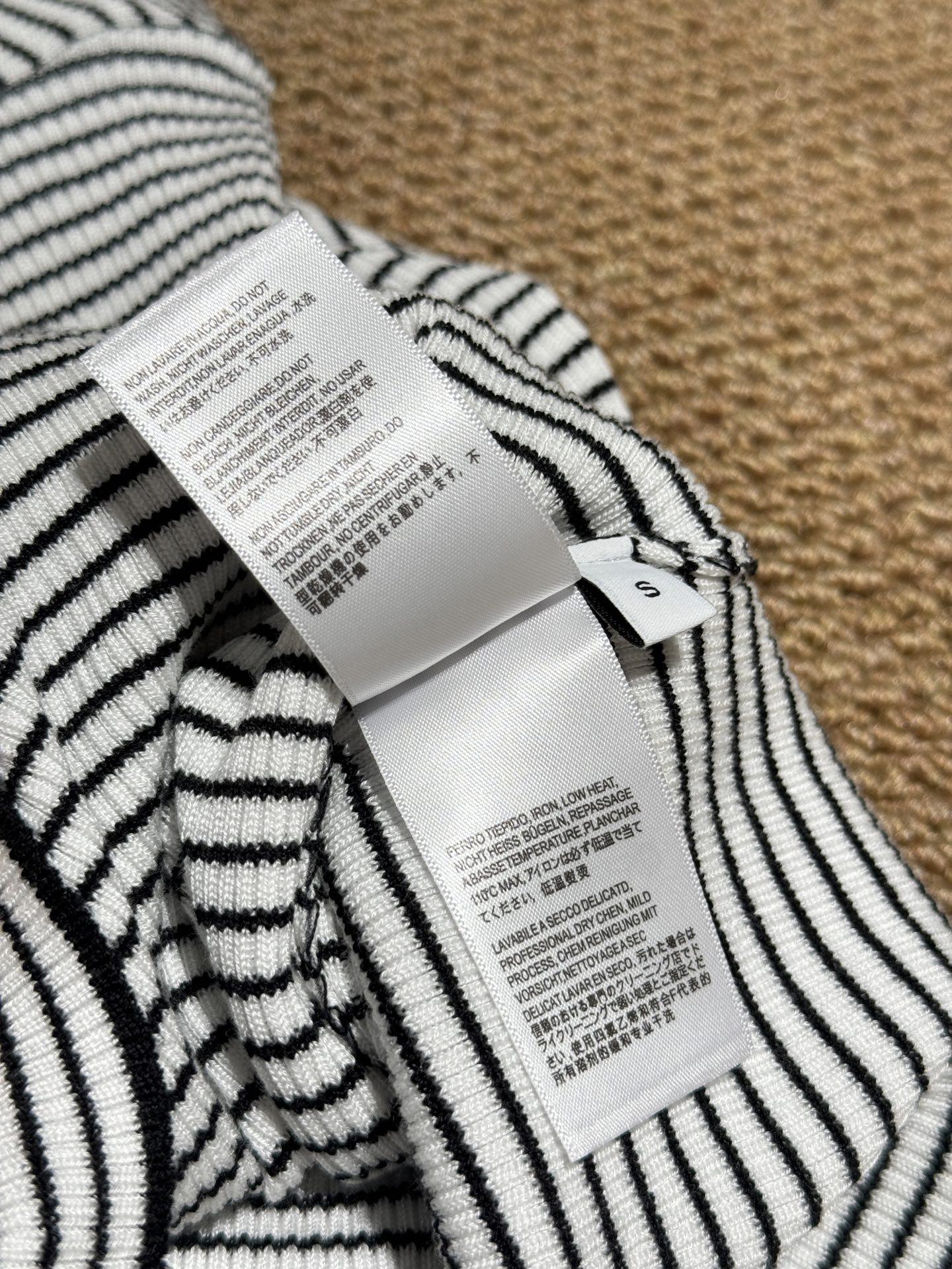 60b408409e8107c2d75be788b9ca5832.jpg