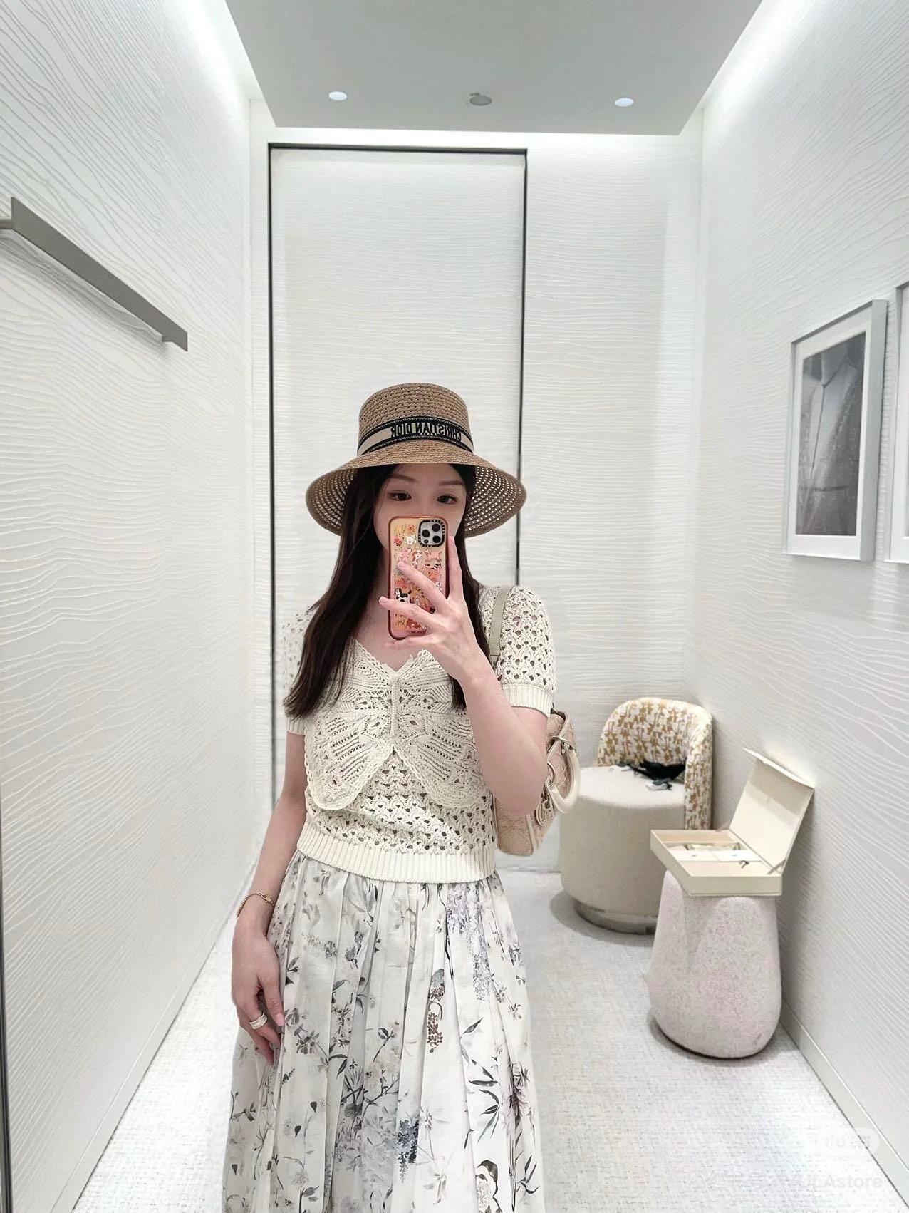 6ef279ea5d938b86a645ce004f08c7a3.jpg