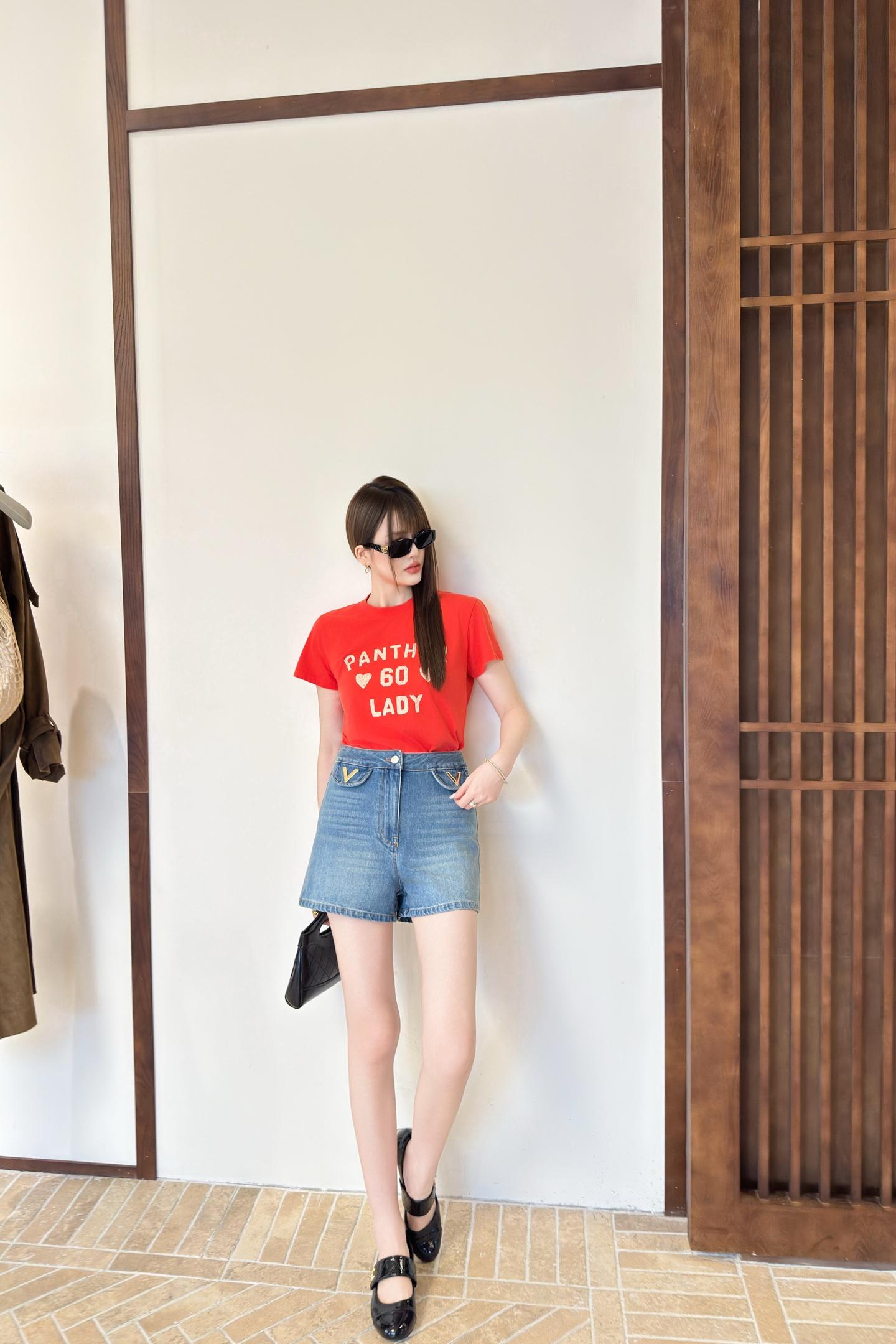 6fed70a551c3573e11575513a65cb128.jpg