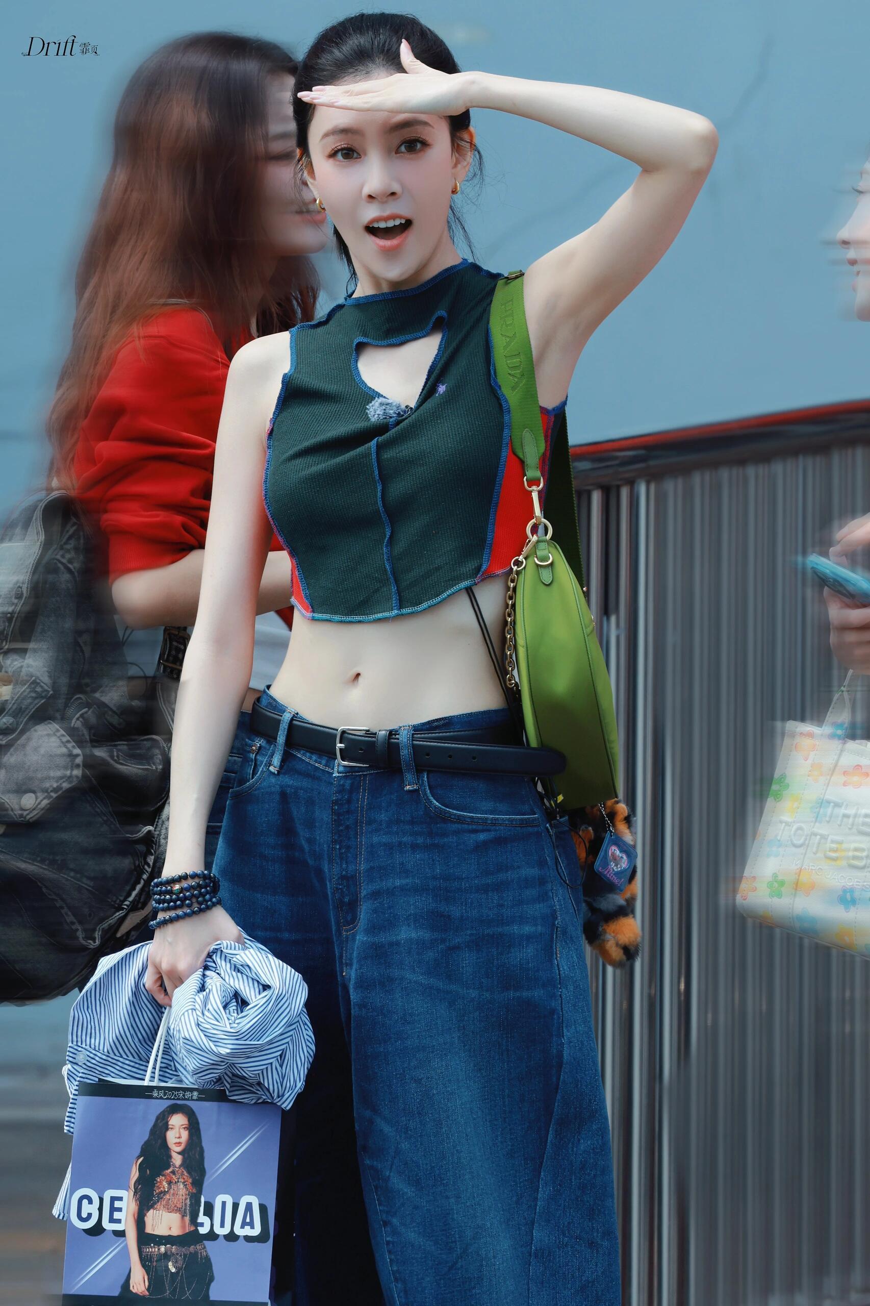 89555c4179e946138fd3e56fabdc0cc3.jpg