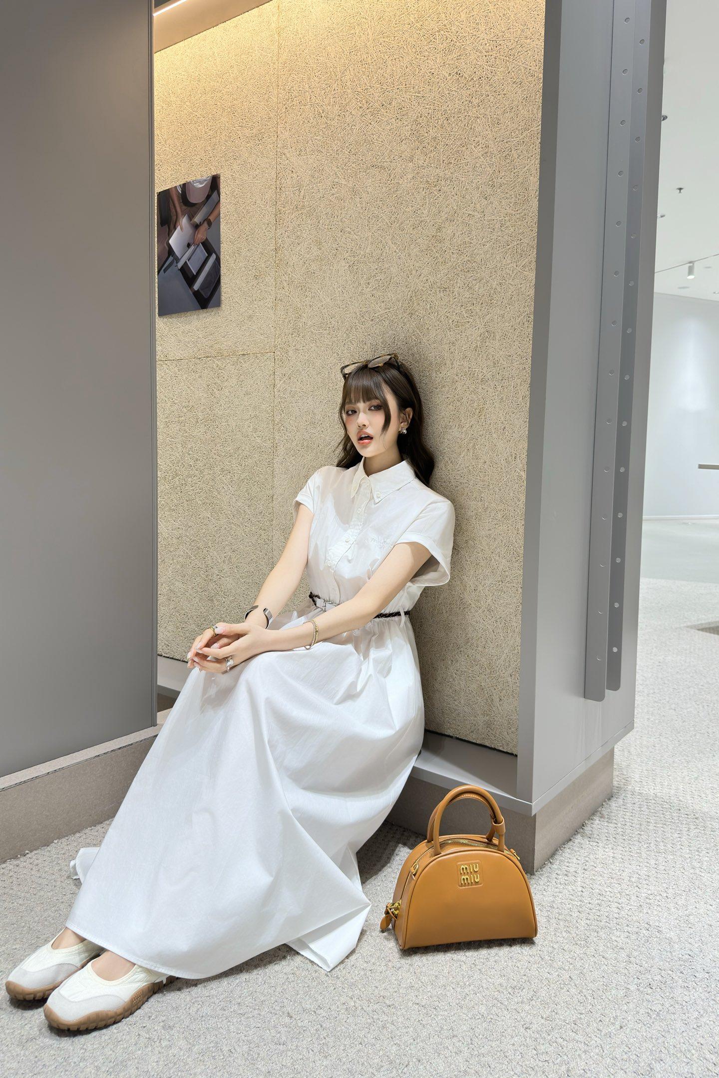 9bda50ae51050f4e4509bd76142d59bf.jpg