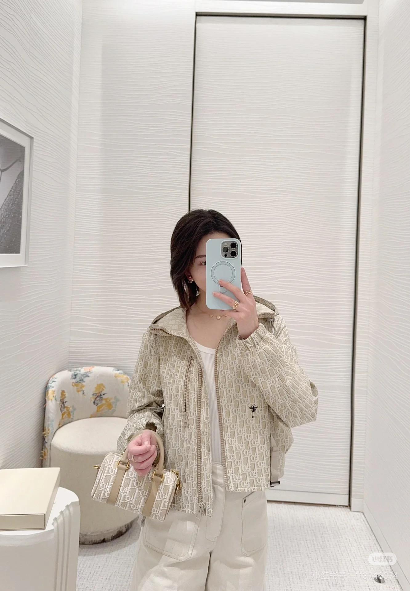 b95772fa81024cc1a8a6179d1482cf15.jpg