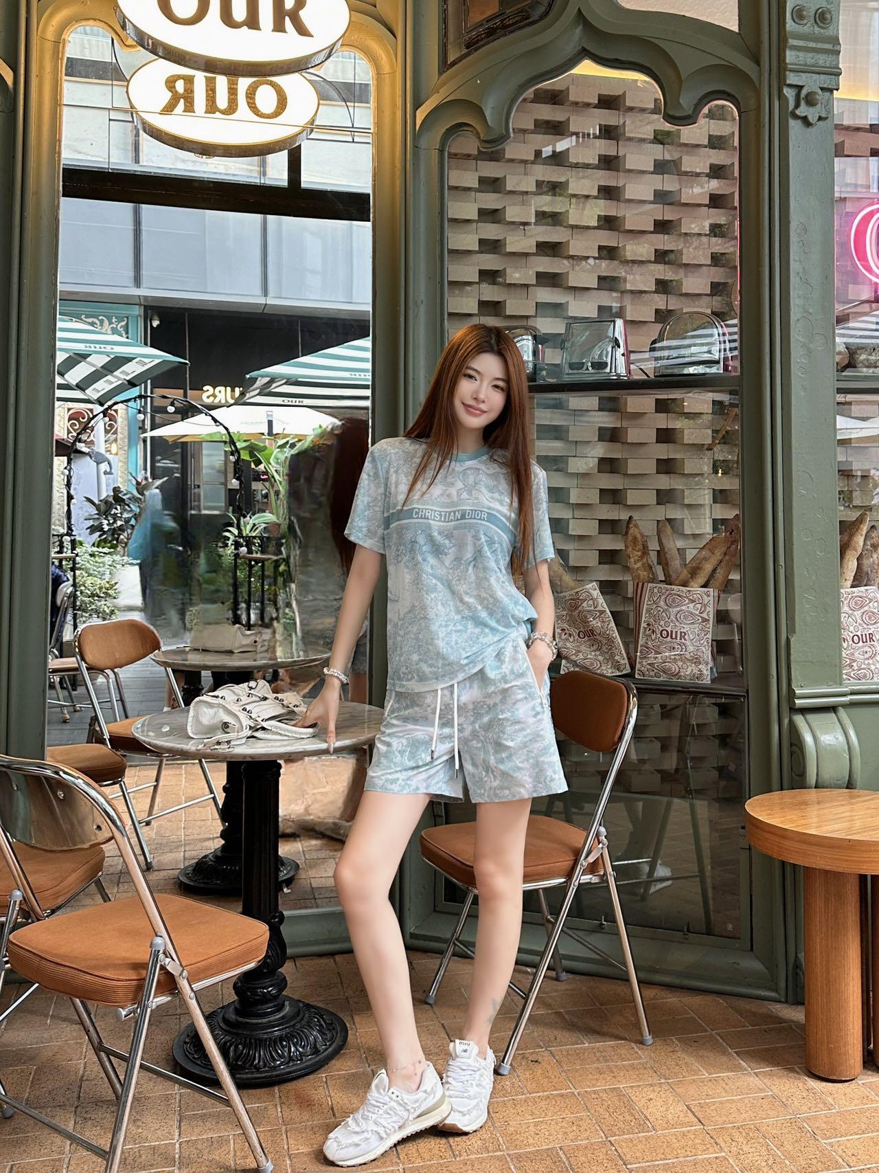 cf9d3d1cead0ccb9a3c149ff61fb5559.jpg