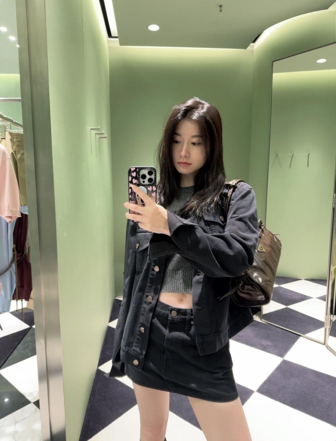 f66baf3ef53bc2a9bb7567bc4f143876.jpg