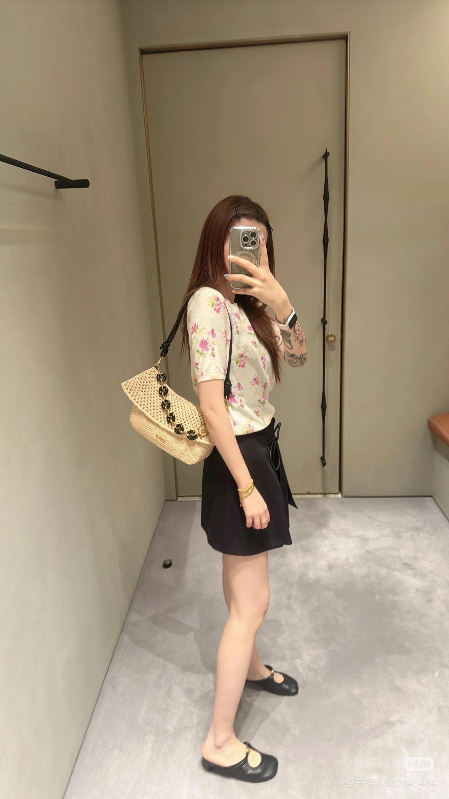 f864c6532f888bb93c6bfd135f698832.jpg