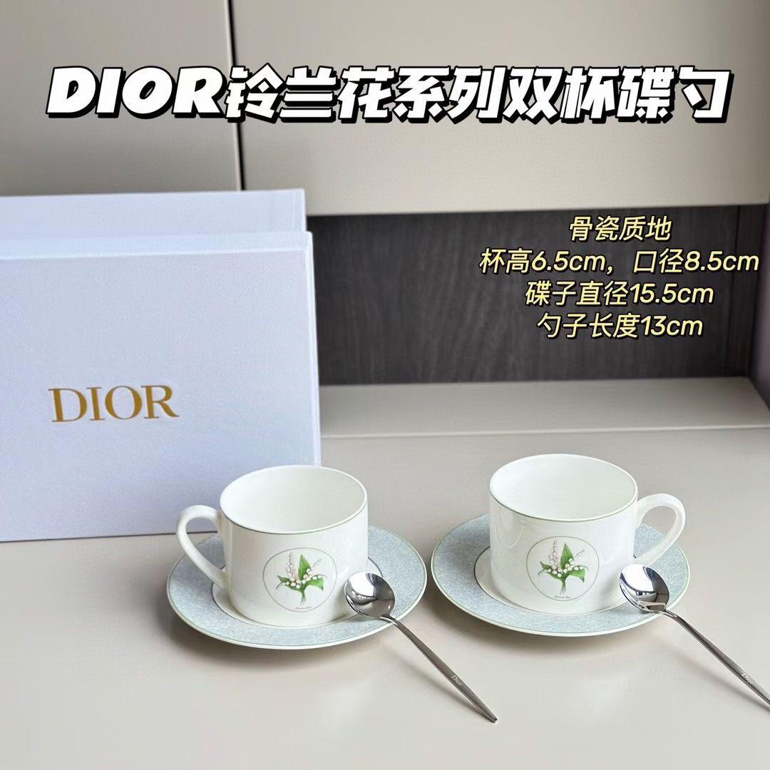 f86cfad08fdc229e553bd4d71e3476c8.jpg