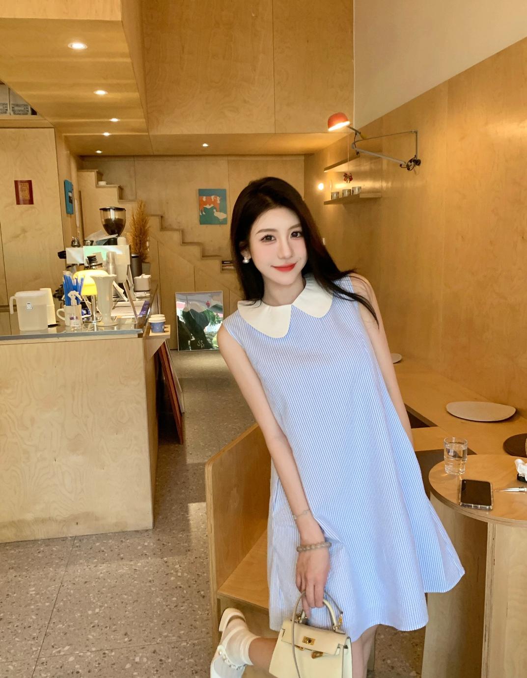 99bae413ffcbbfafd4d9c8f036daff0e.jpg