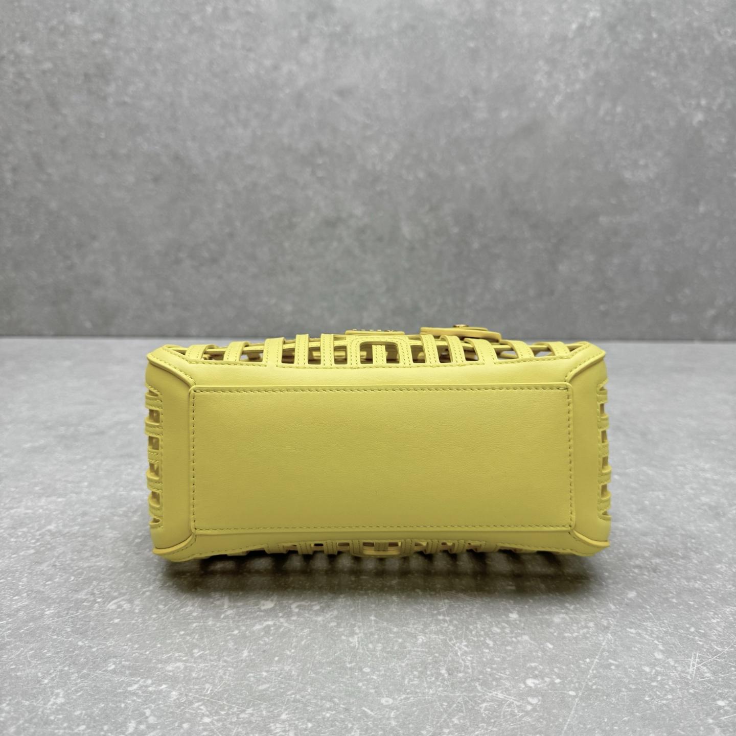 e143ca4d5bb63a9cf83eb6e09f71b053.jpg
