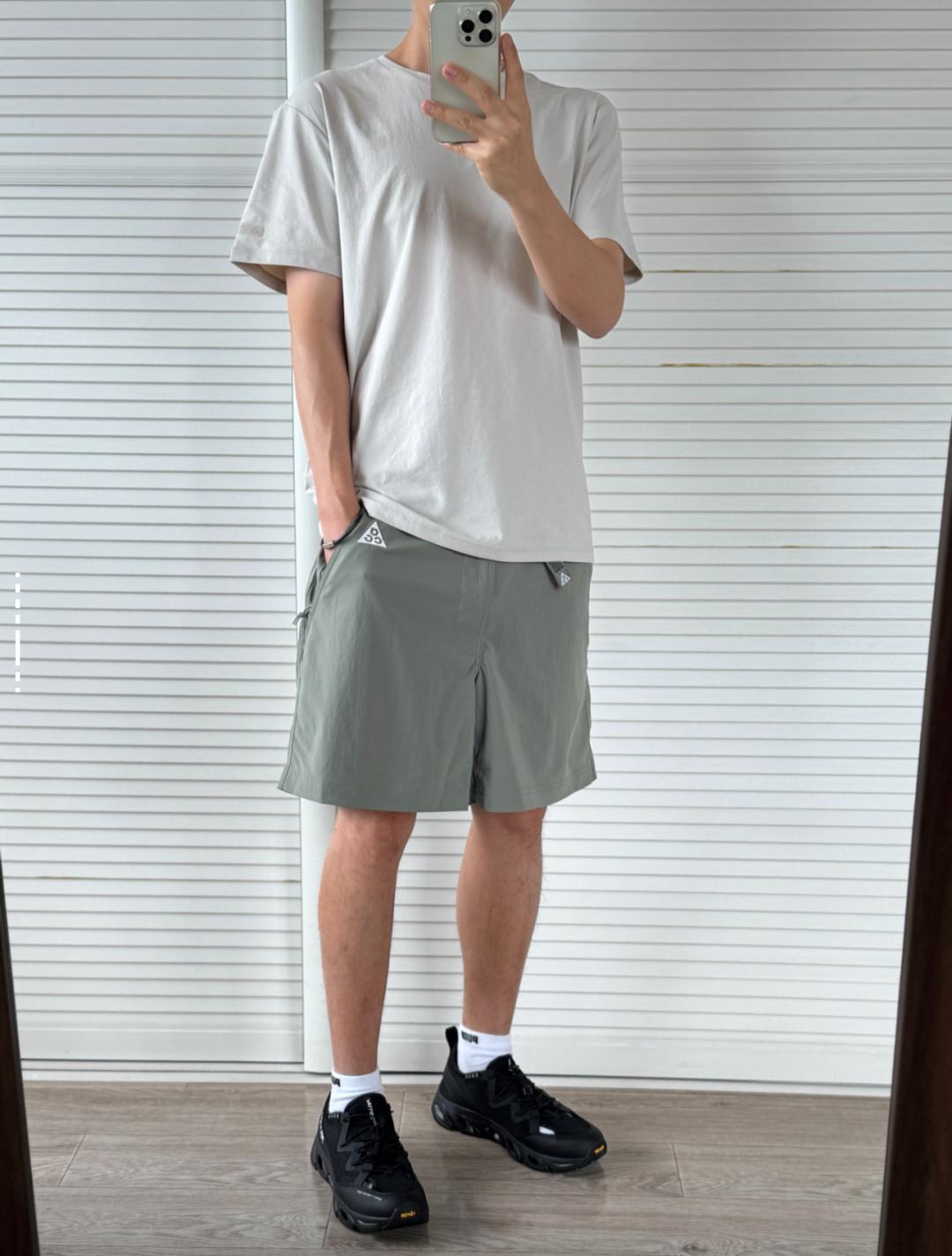 e3513819231b4e7c9f9b7c85af0d8255.jpg