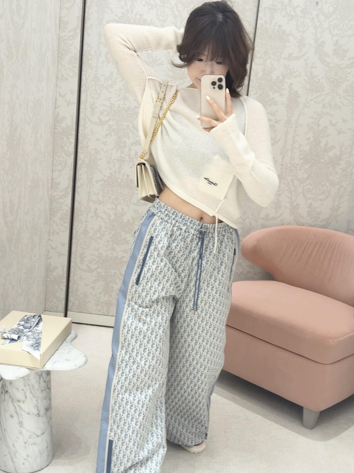 23e310eb2beda4ad86890aab5f81e415.jpg
