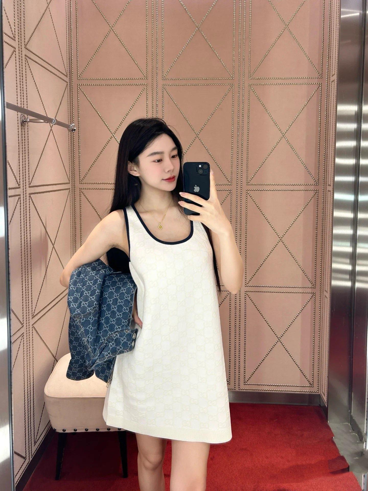 2bc4c26a51e8bfa5bf9668cce0f31395.jpg