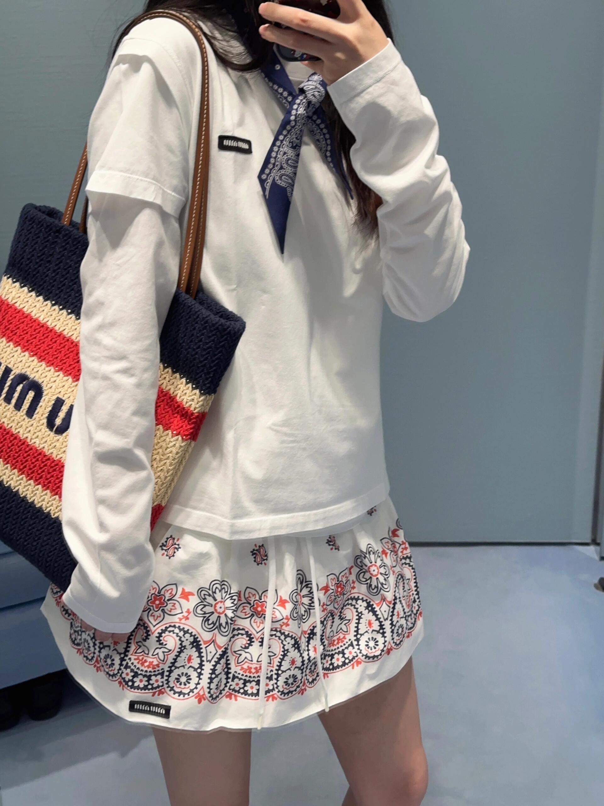 3fe1adca14fa39c1a9937ab50d91a553.jpg
