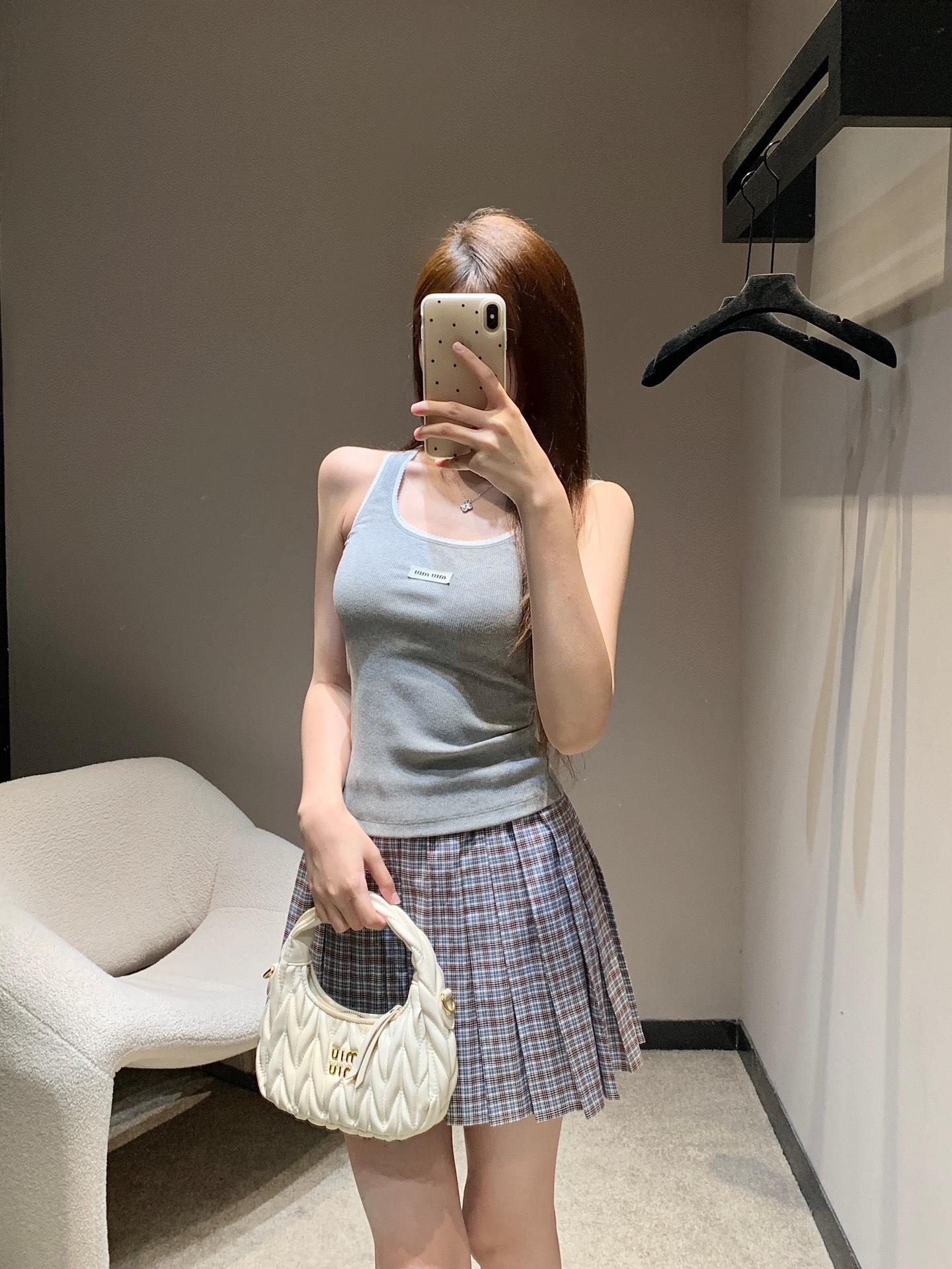 4fa92762504f61a9dd6c18ea558b5c66.jpg