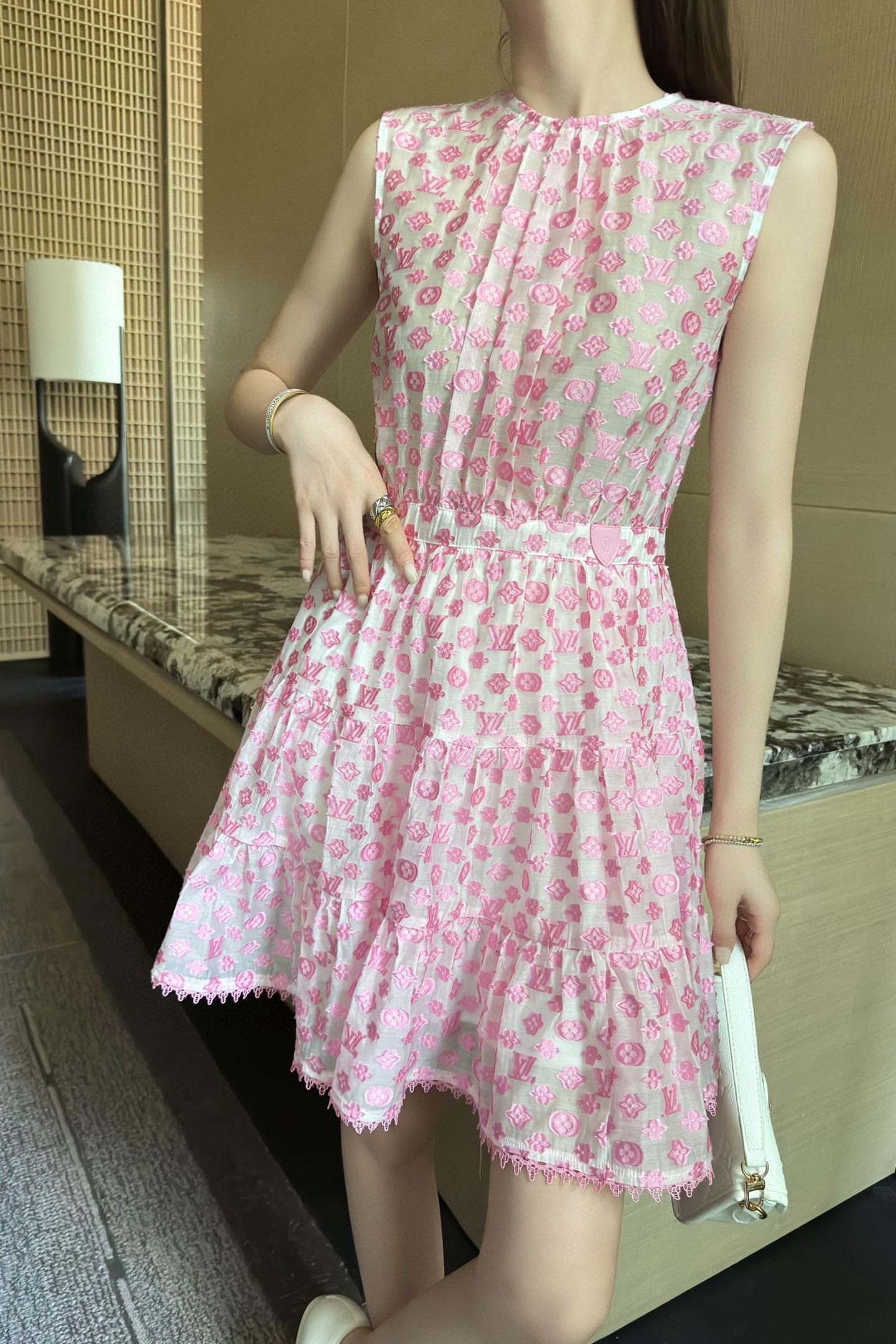69b318adf5fe458c6c7588f0c218ab5c.jpg