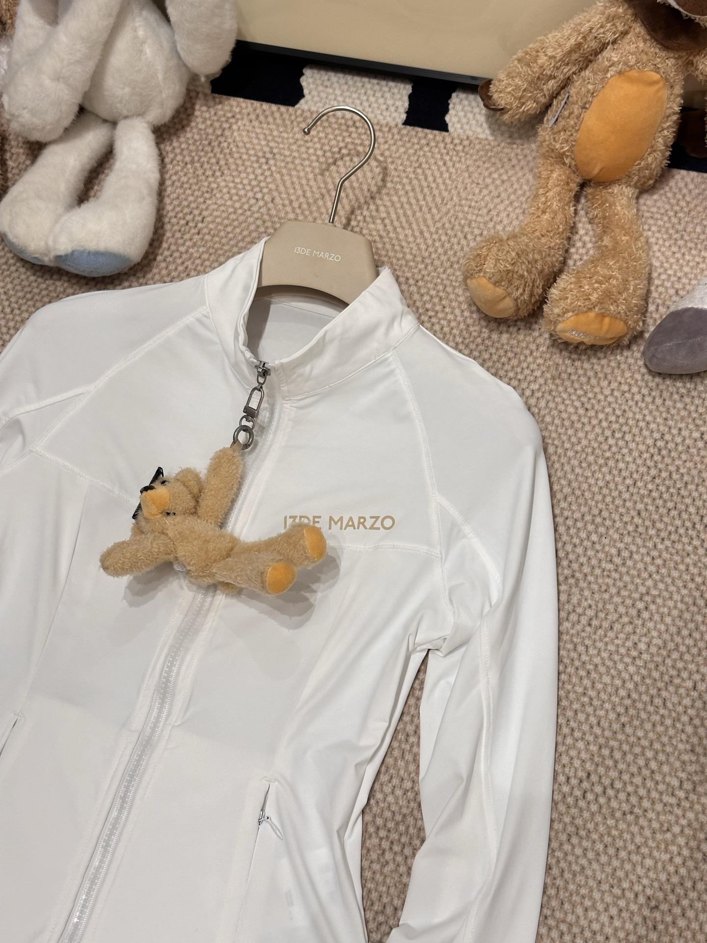 72f8dc0b515a4b708f3685c4a39b7a80.jpg